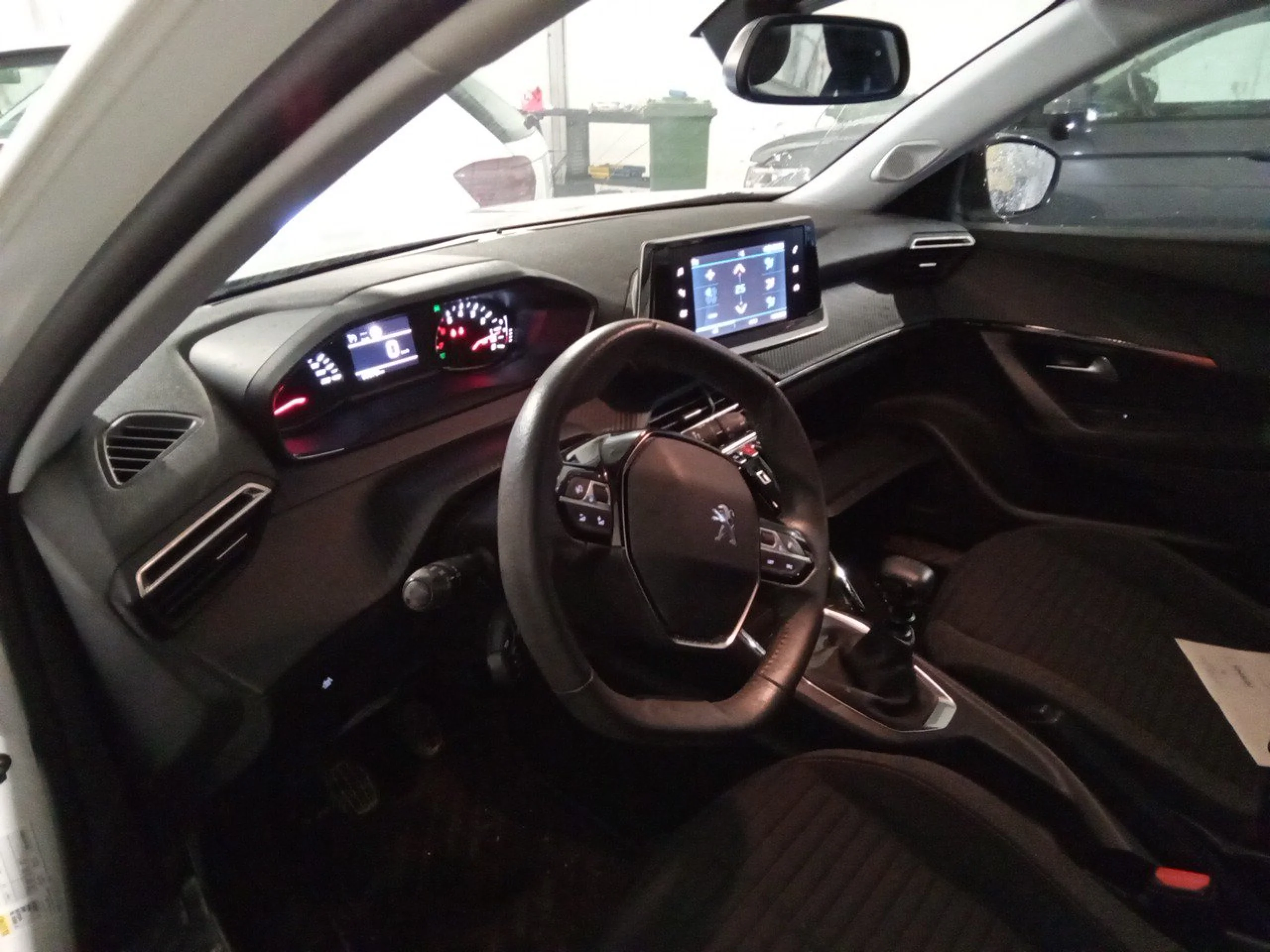 Peugeot 2008 Active Pack BlueHDI 130 S&amp;S EAT8 - Foto 7