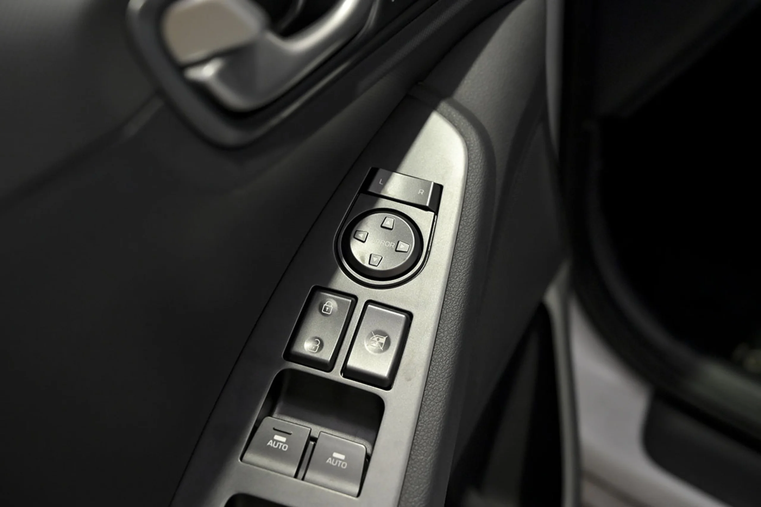 Hyundai Ioniq 1.6 GDI PHEV Klass DCT - Foto 24