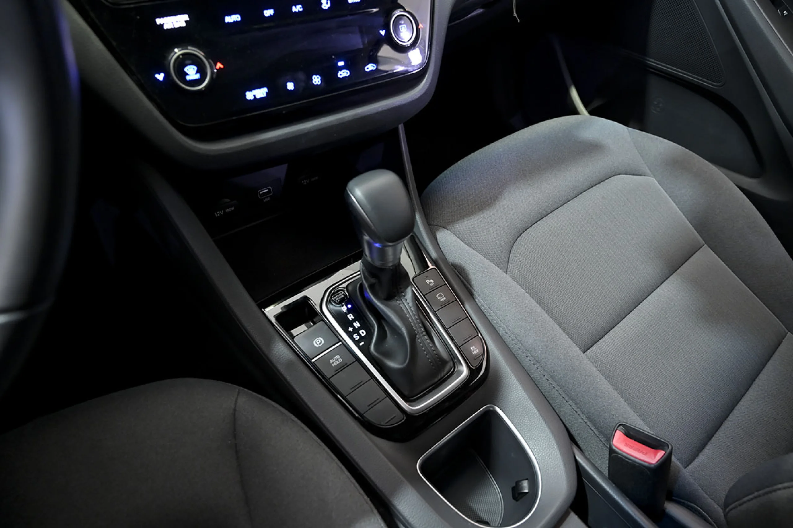 Hyundai Ioniq 1.6 GDI PHEV Klass DCT - Foto 39