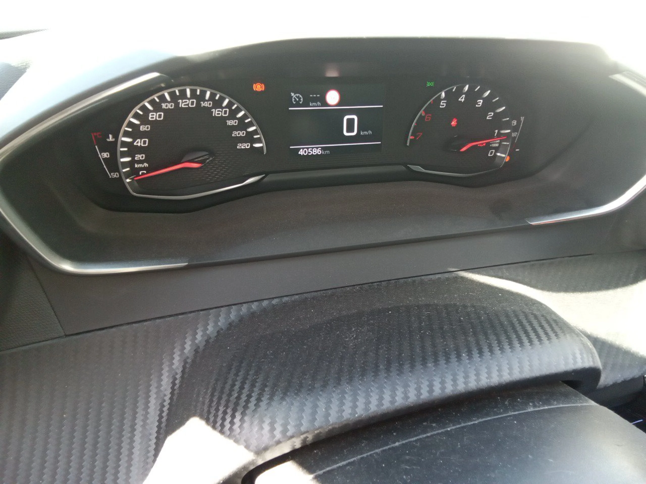 Peugeot 2008 Active Pack BlueHDI 81kW (110CV) - Foto 8