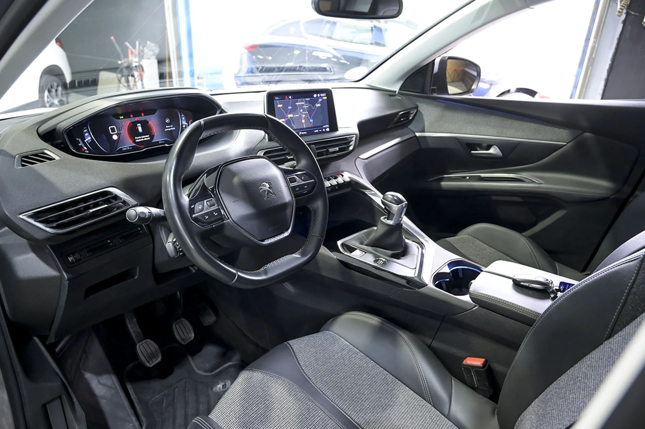 Peugeot 3008 1.5 BlueHDi 96kW 130CV SS Allure - Foto 6