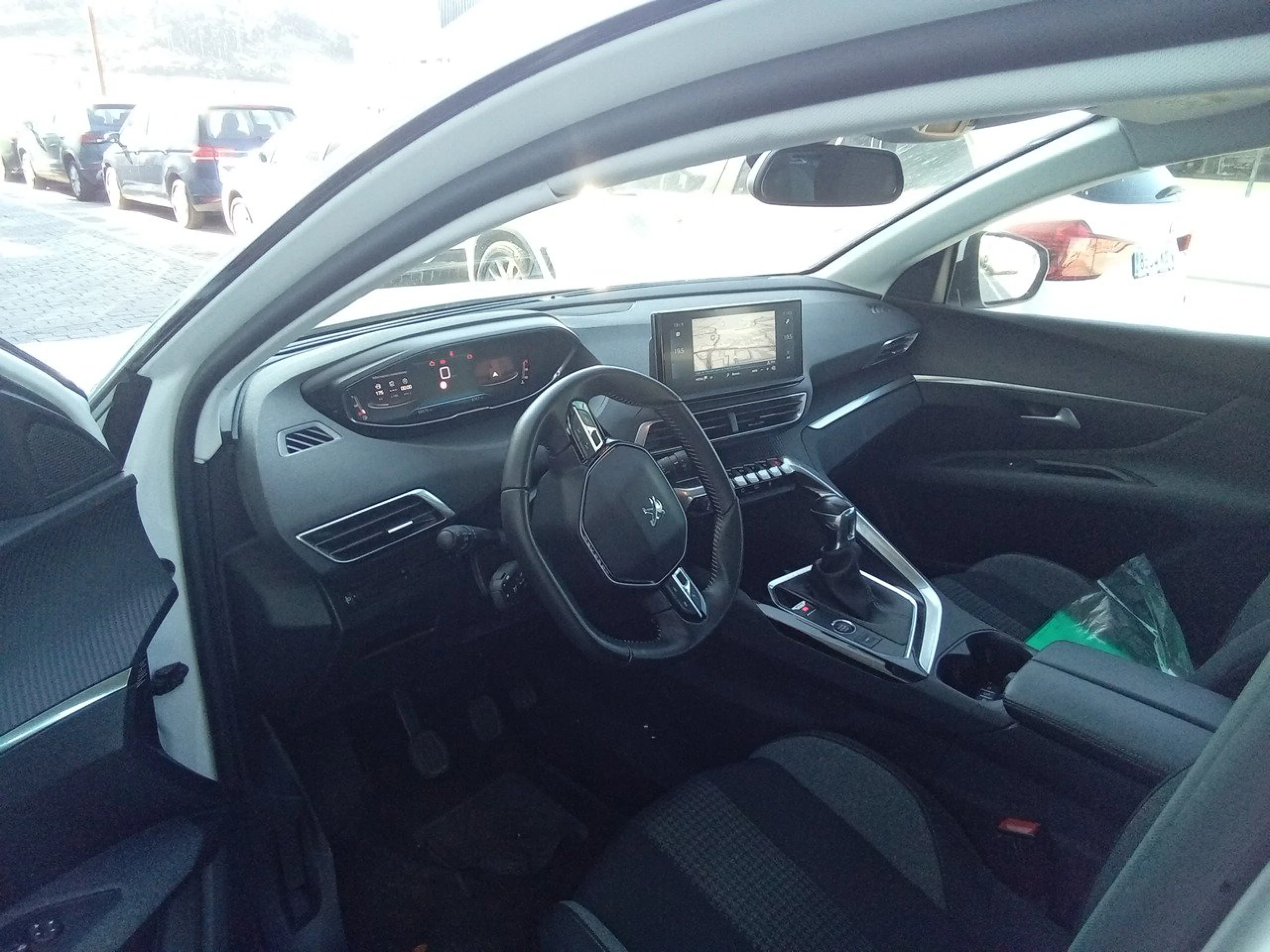 Peugeot 3008 1.5 BlueHDi 96kW (130CV) S&amp;S Active Pack - Foto 7