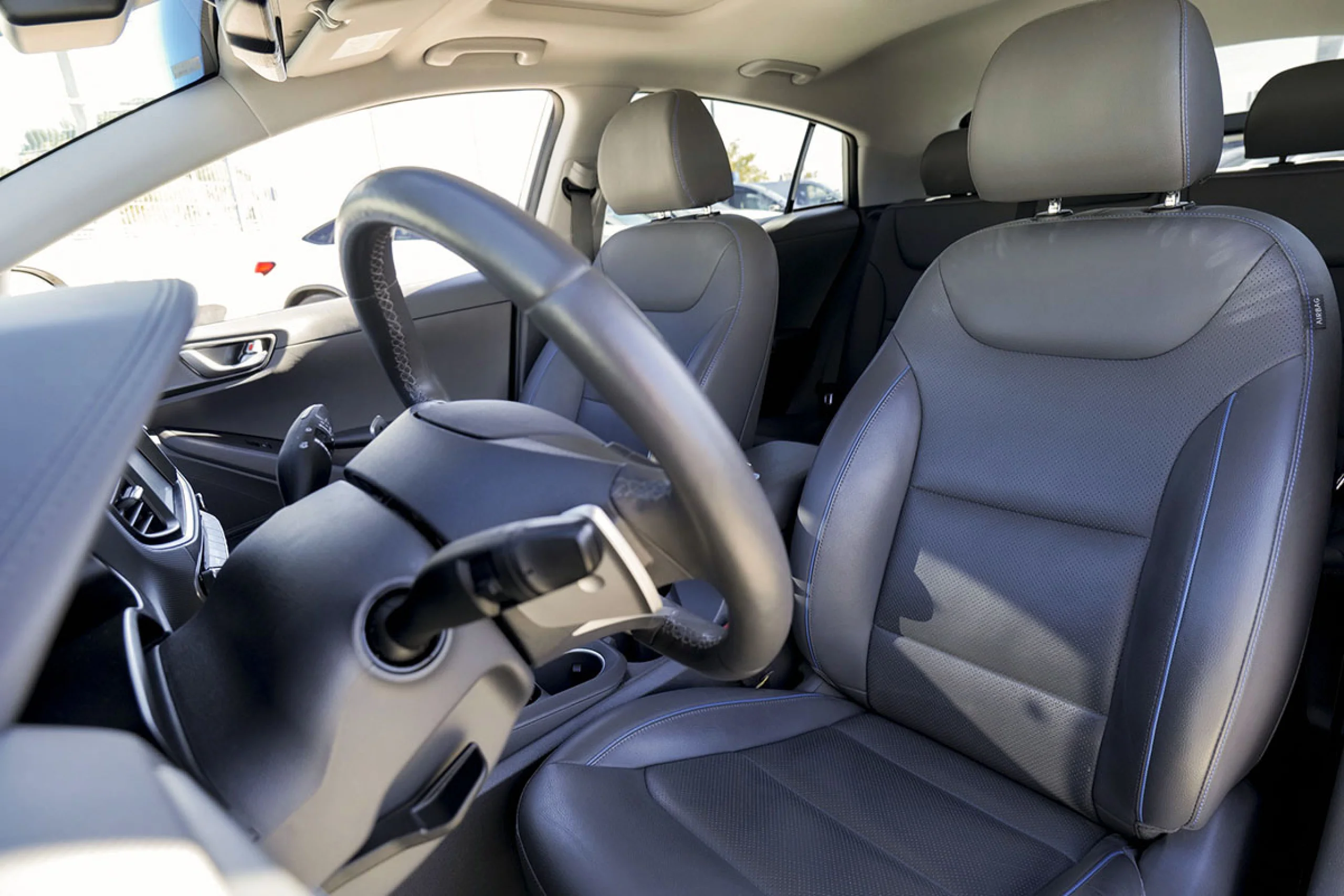 Hyundai Ioniq 1.6 GDI HEV Style DCT - Foto 7