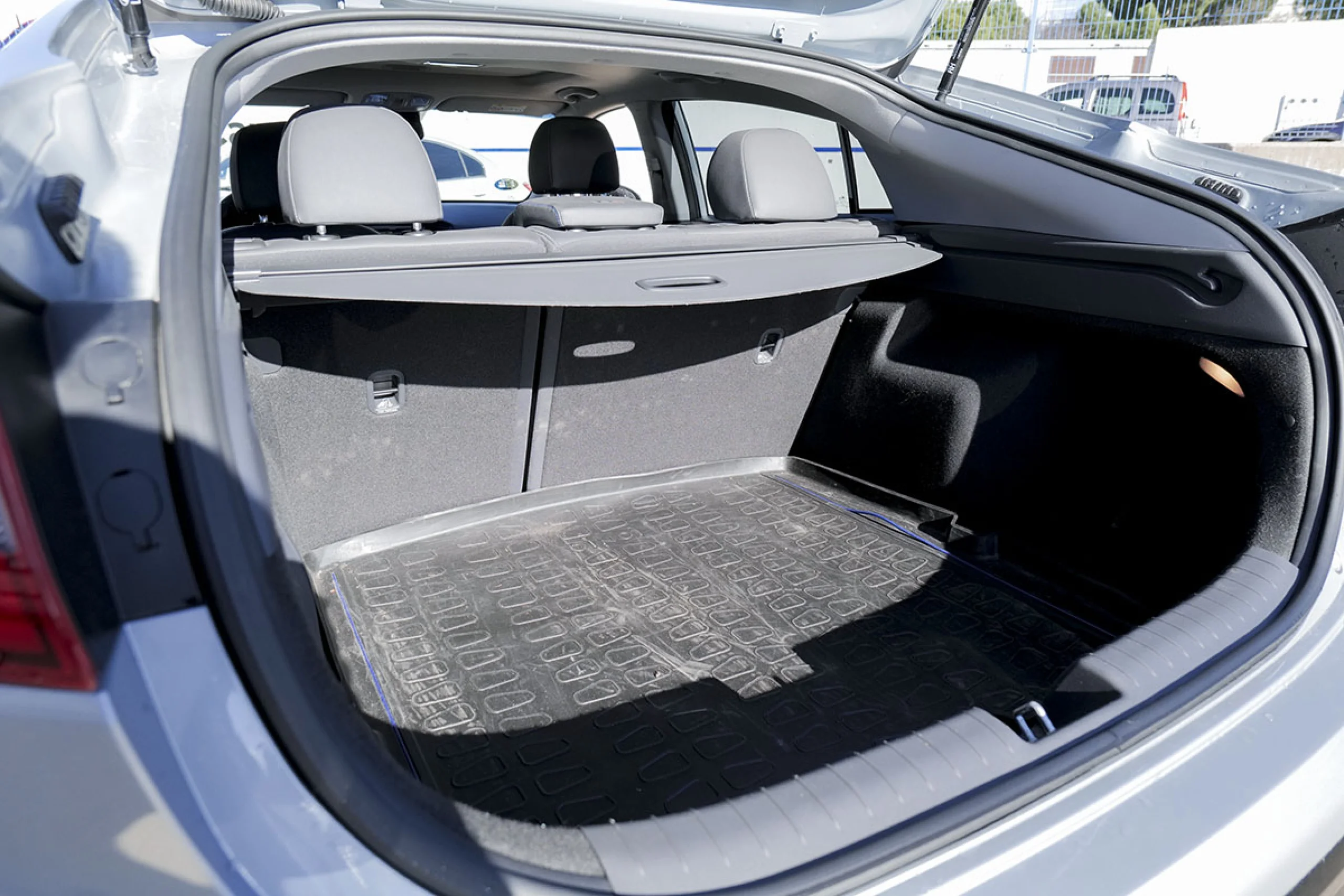 Hyundai Ioniq 1.6 GDI HEV Style DCT - Foto 11