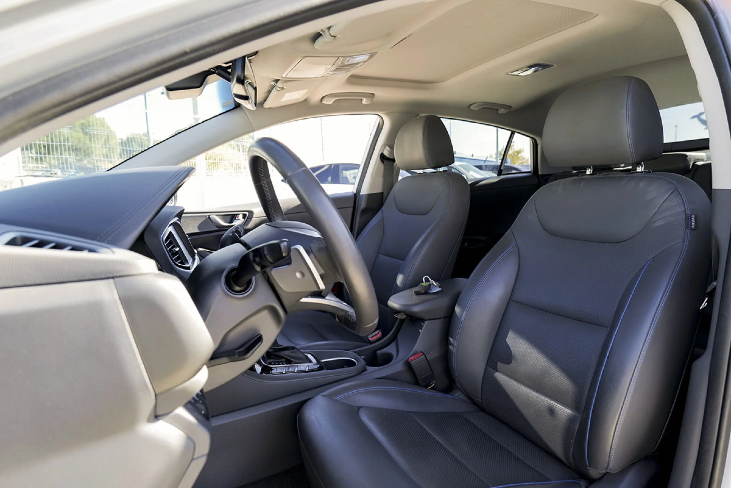 Hyundai Ioniq 1.6 GDI HEV Style DCT - Foto 20