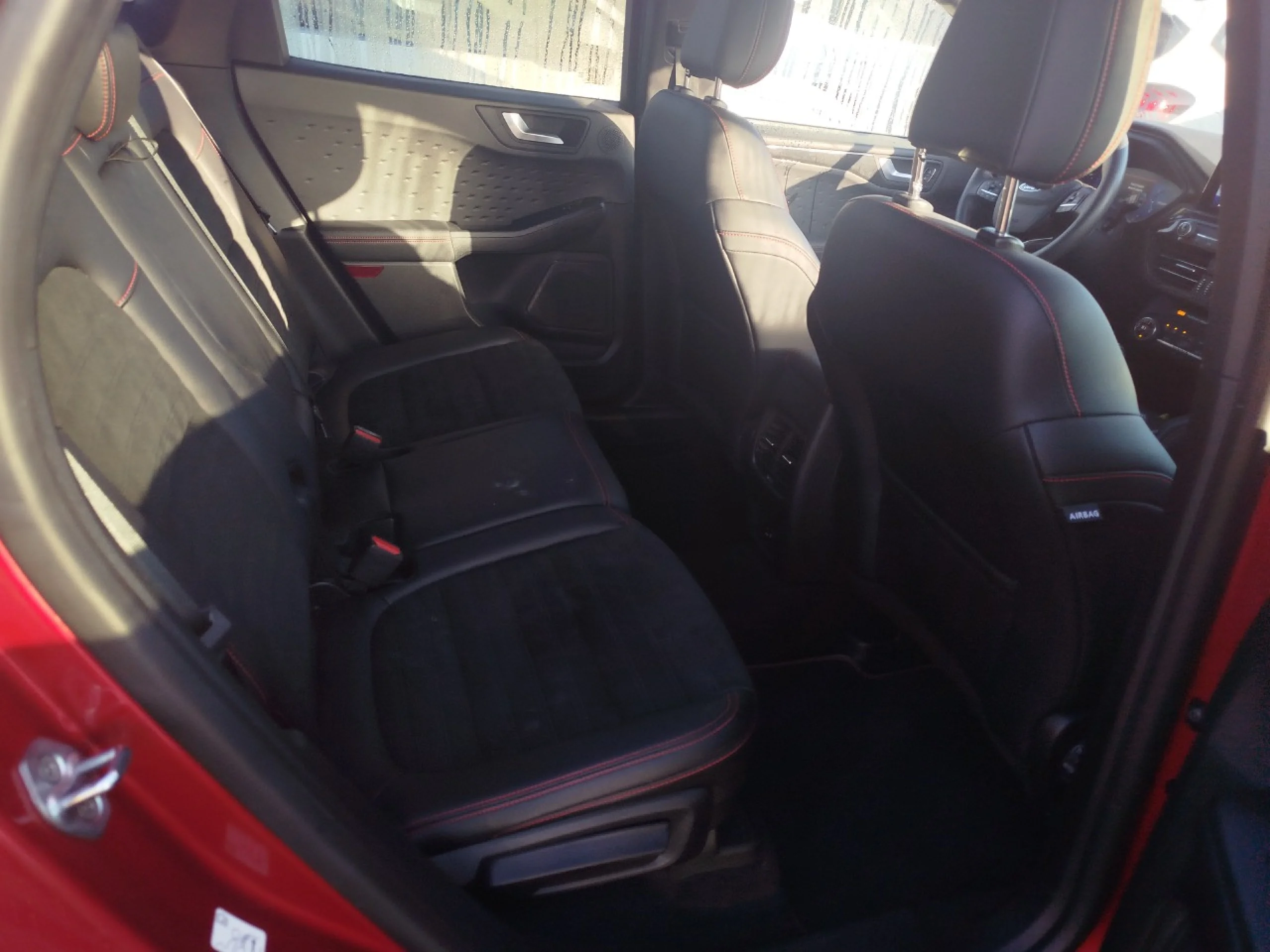 Ford Kuga ST-Line X 2.0 EcoBlue MHEV 110kW (150CV) - Foto 8