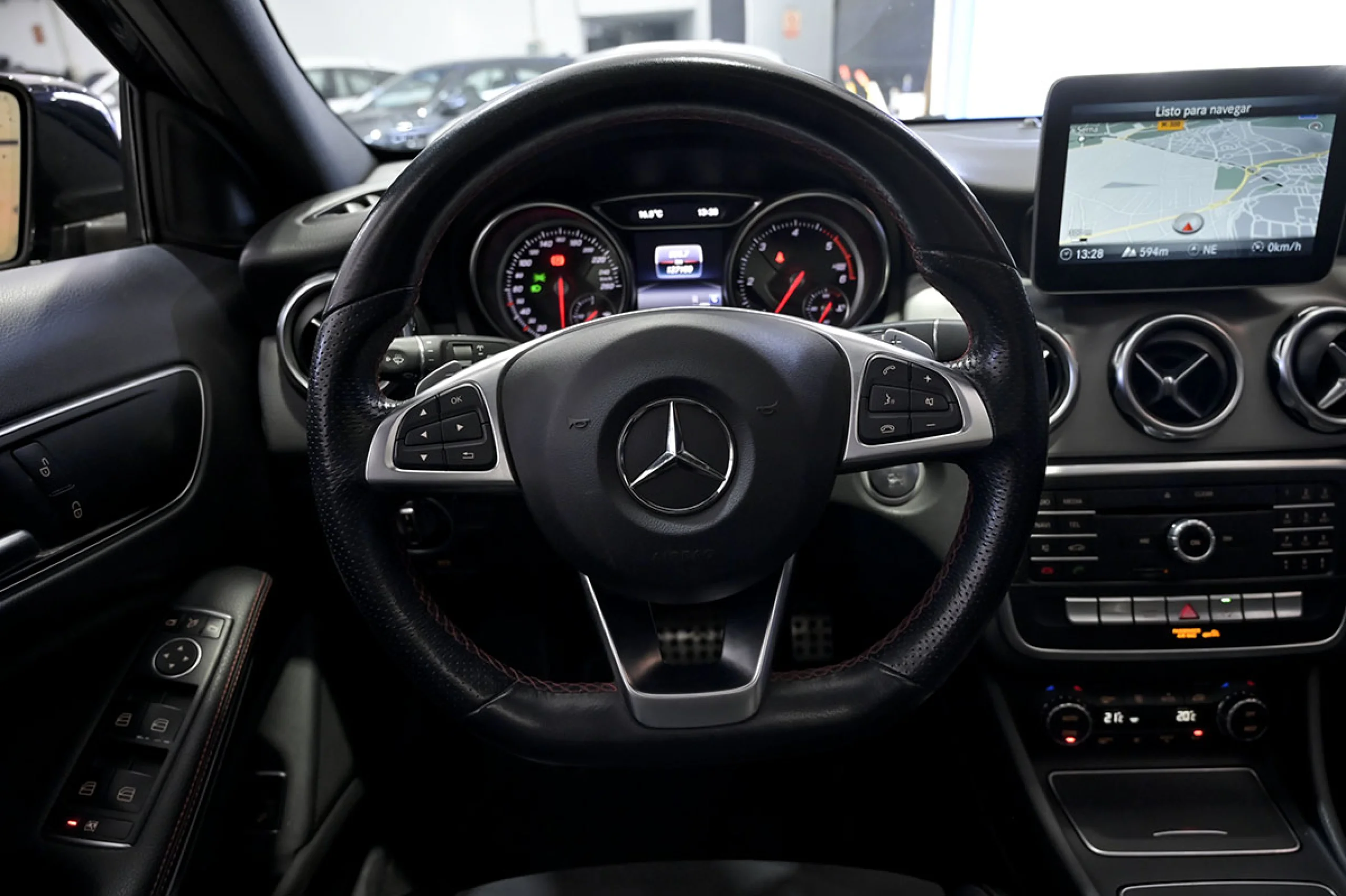 Mercedes-Benz GLA 220 MERCEDES-BENZ Clase GLA GLA 220 d - Foto 38