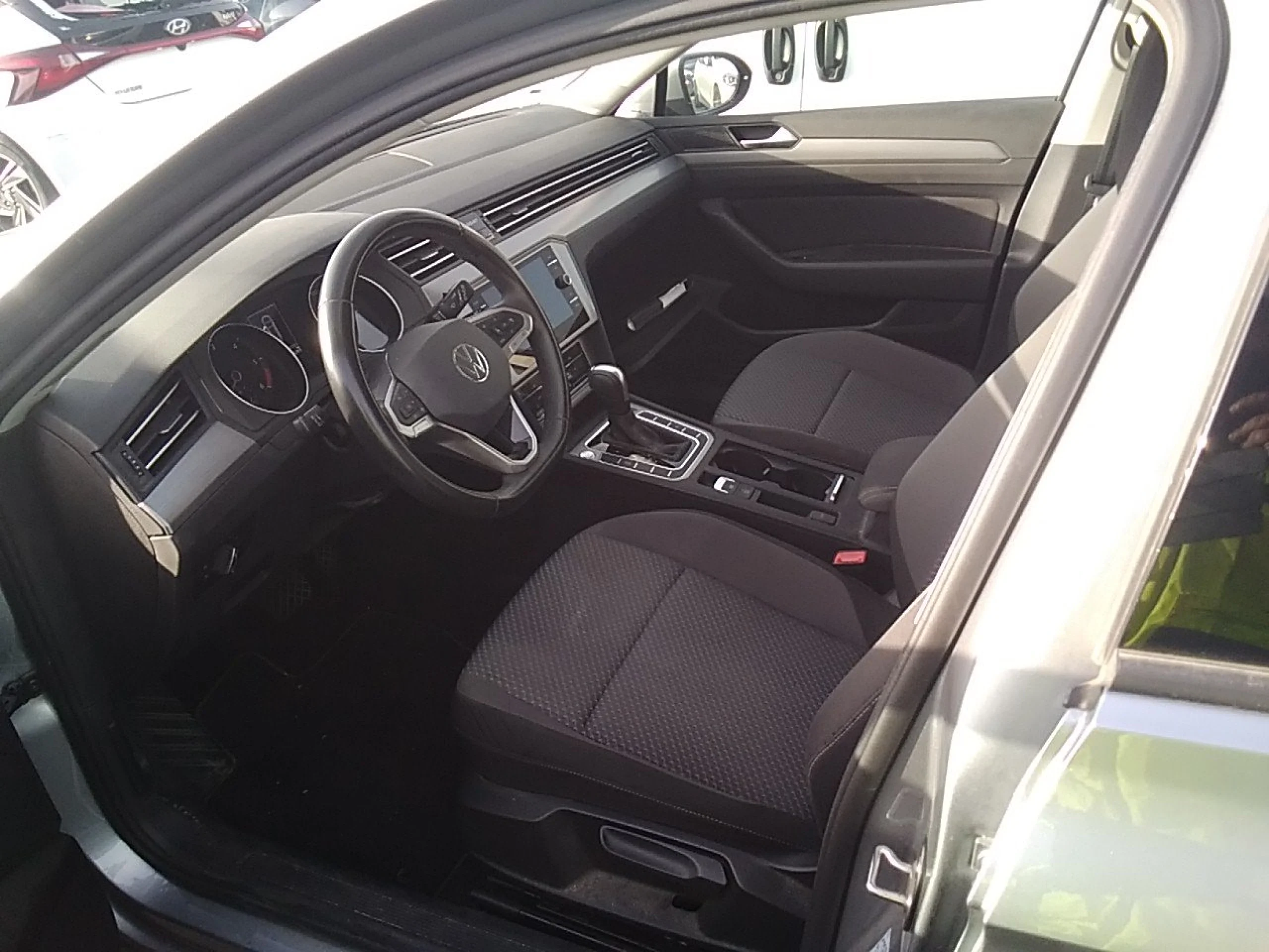 Volkswagen Passat Variant Business 1.6 TDI 88kW DSG - Foto 7