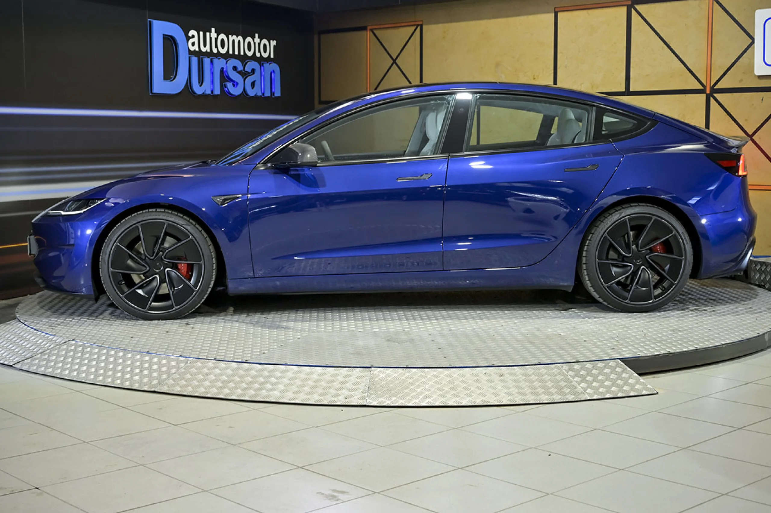 TESLA Model 3 Performance AWD Highland - Foto 19