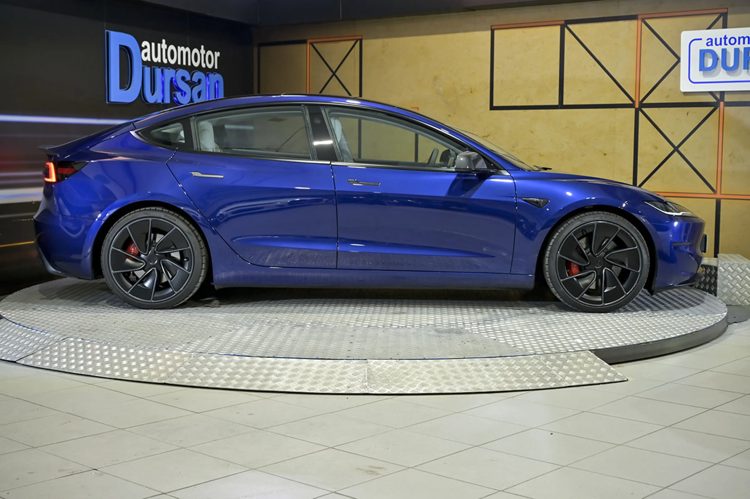 TESLA Model 3 Performance AWD Highland - Foto 20