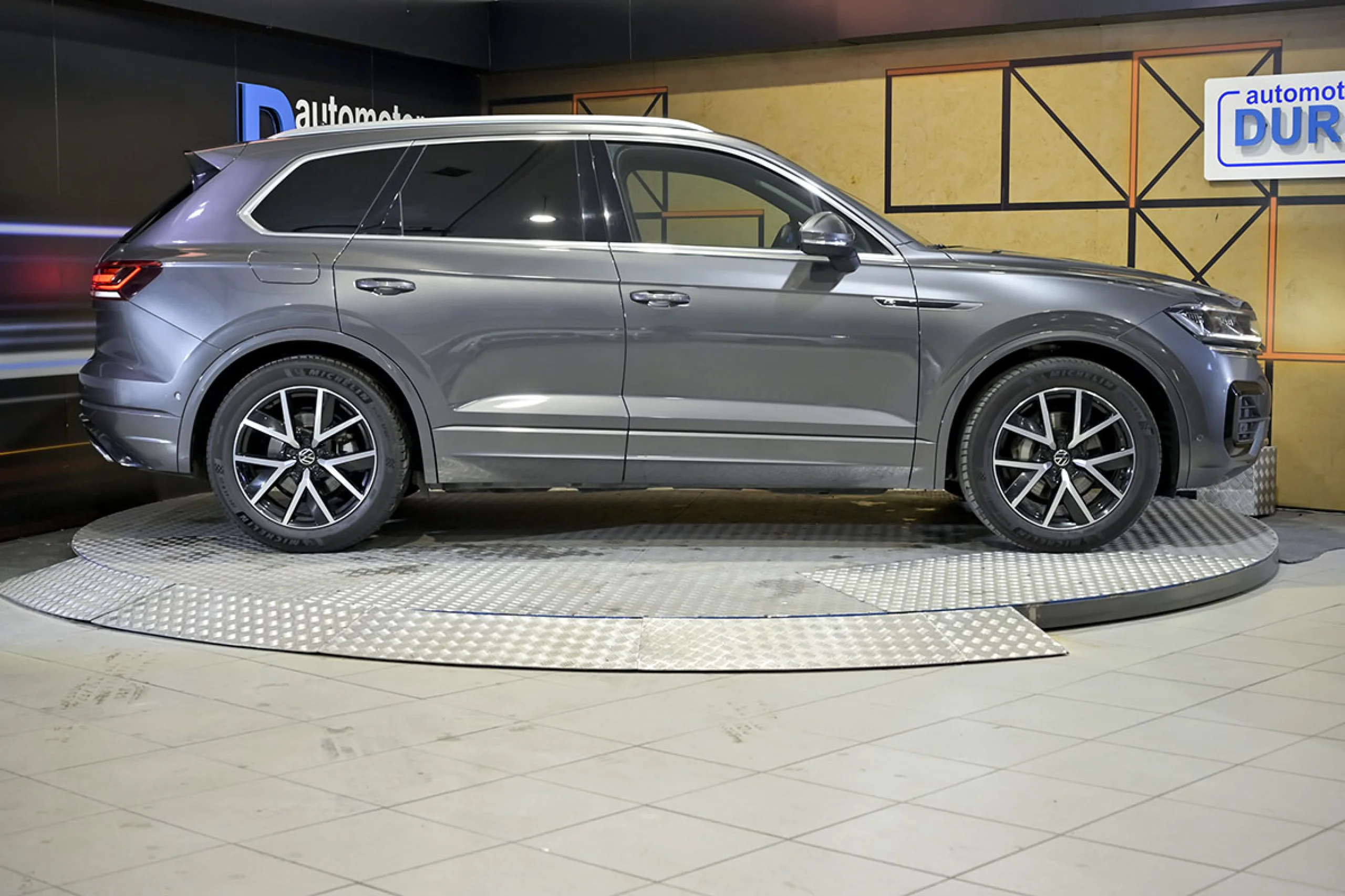 Volkswagen Touareg Prem Eleg 3.0 V6 TDI 210kW Tip 4M - Foto 20