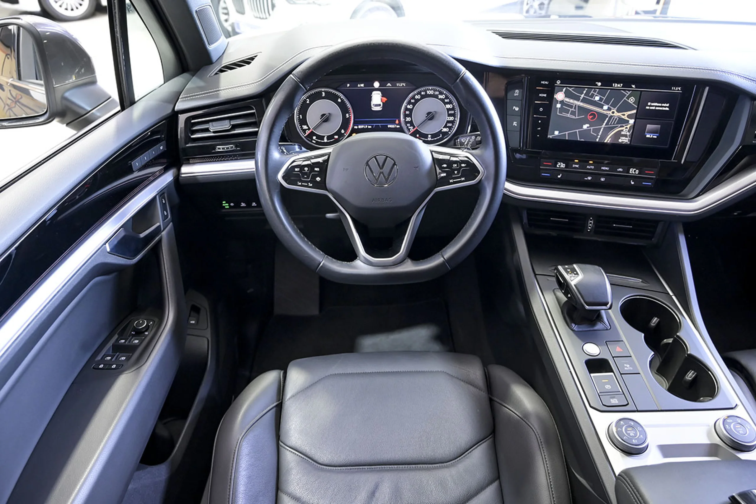 Volkswagen Touareg Prem Eleg 3.0 V6 TDI 210kW Tip 4M - Foto 30