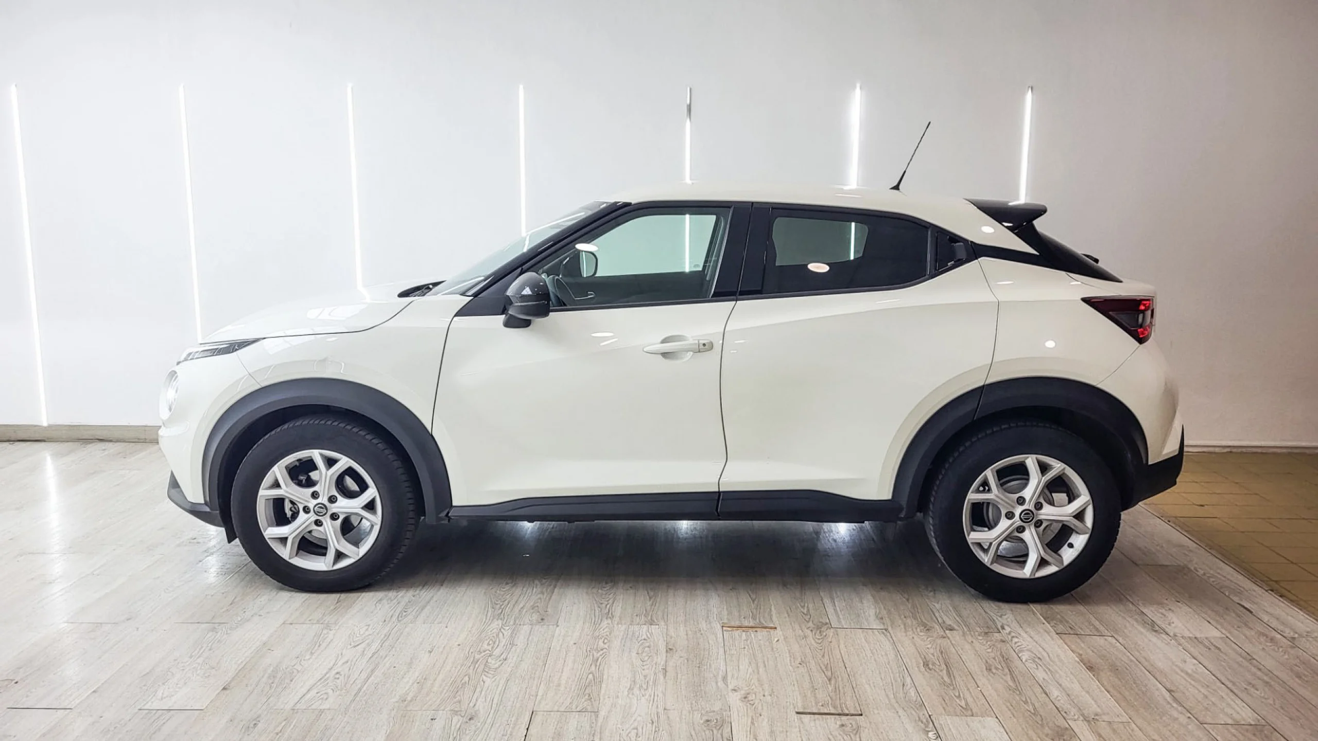 Nissan Juke DIGT 84 kW 114 CV 6MT Acenta - Foto 14