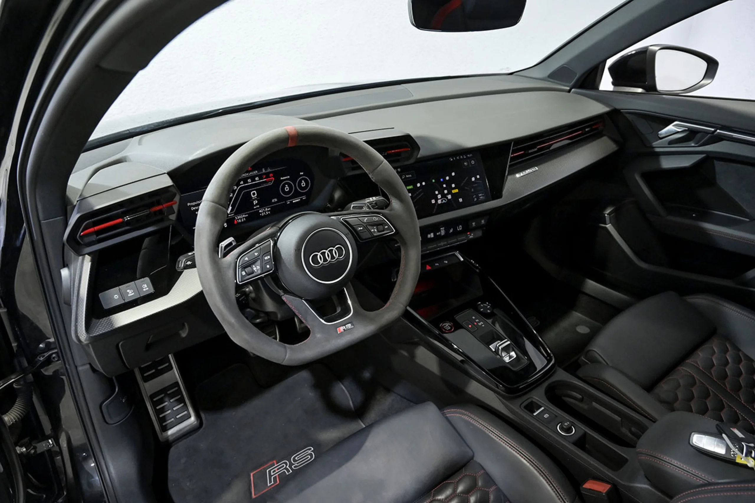 Audi RS3 A3 RS3 Sportback TFSI 294kW quattro S tron - Foto 5