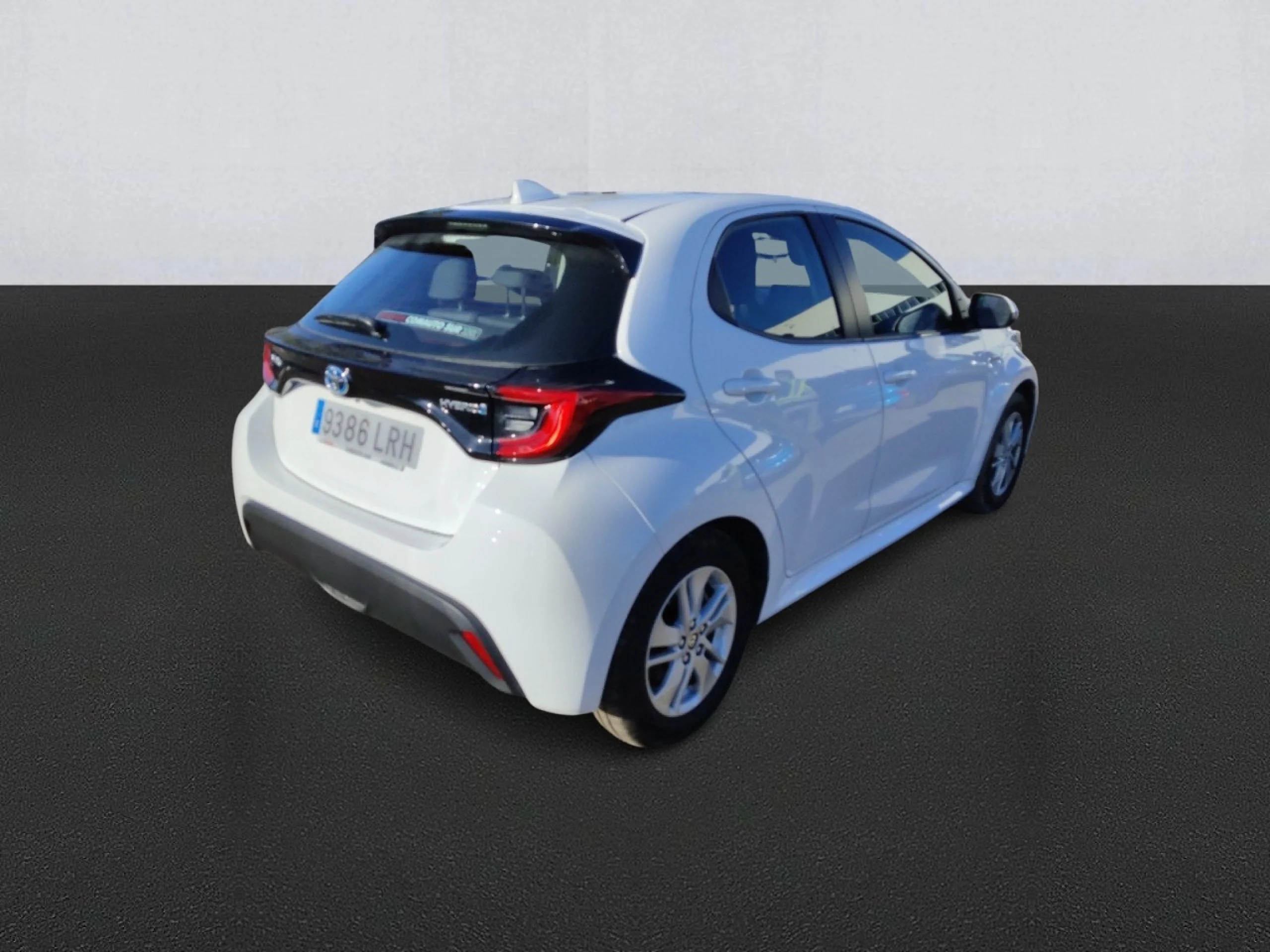 Toyota Yaris 1.5 120H Active Tech - Foto 4