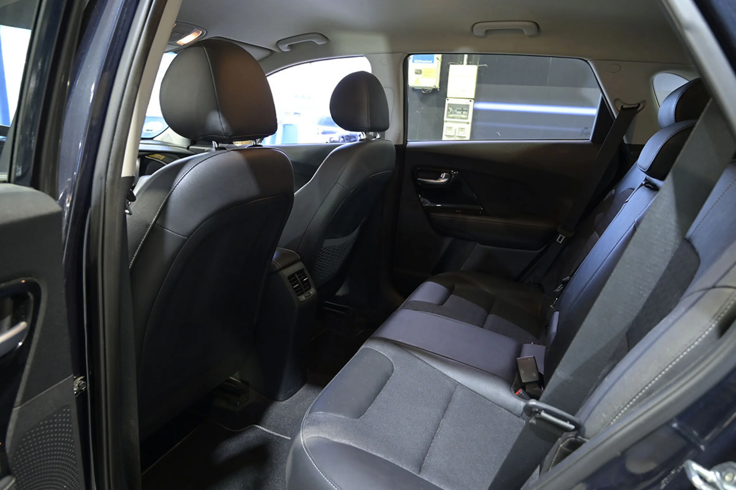 Kia Niro 1.6 GDi HEV 104kW 141CV Drive - Foto 16