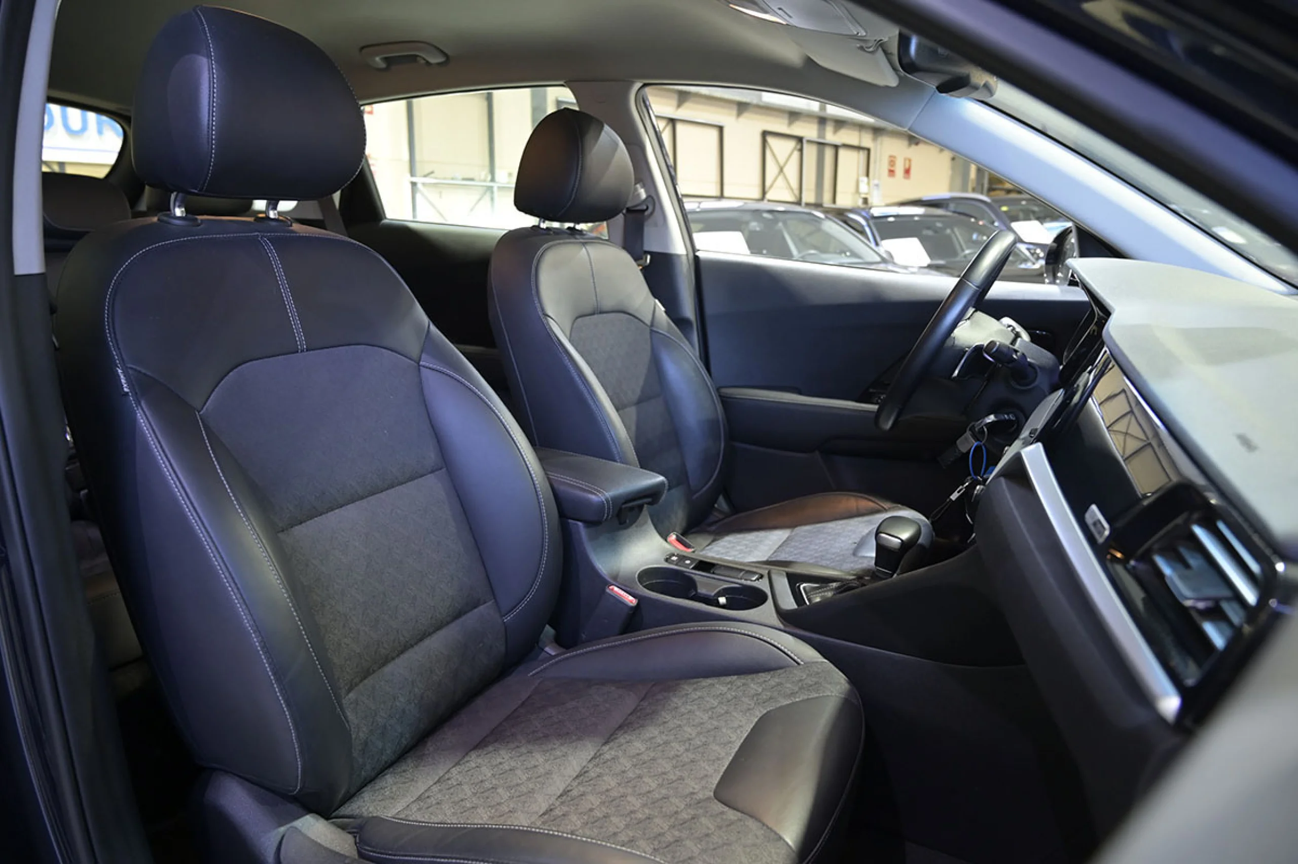 Kia Niro 1.6 GDi HEV 104kW 141CV Drive - Foto 31