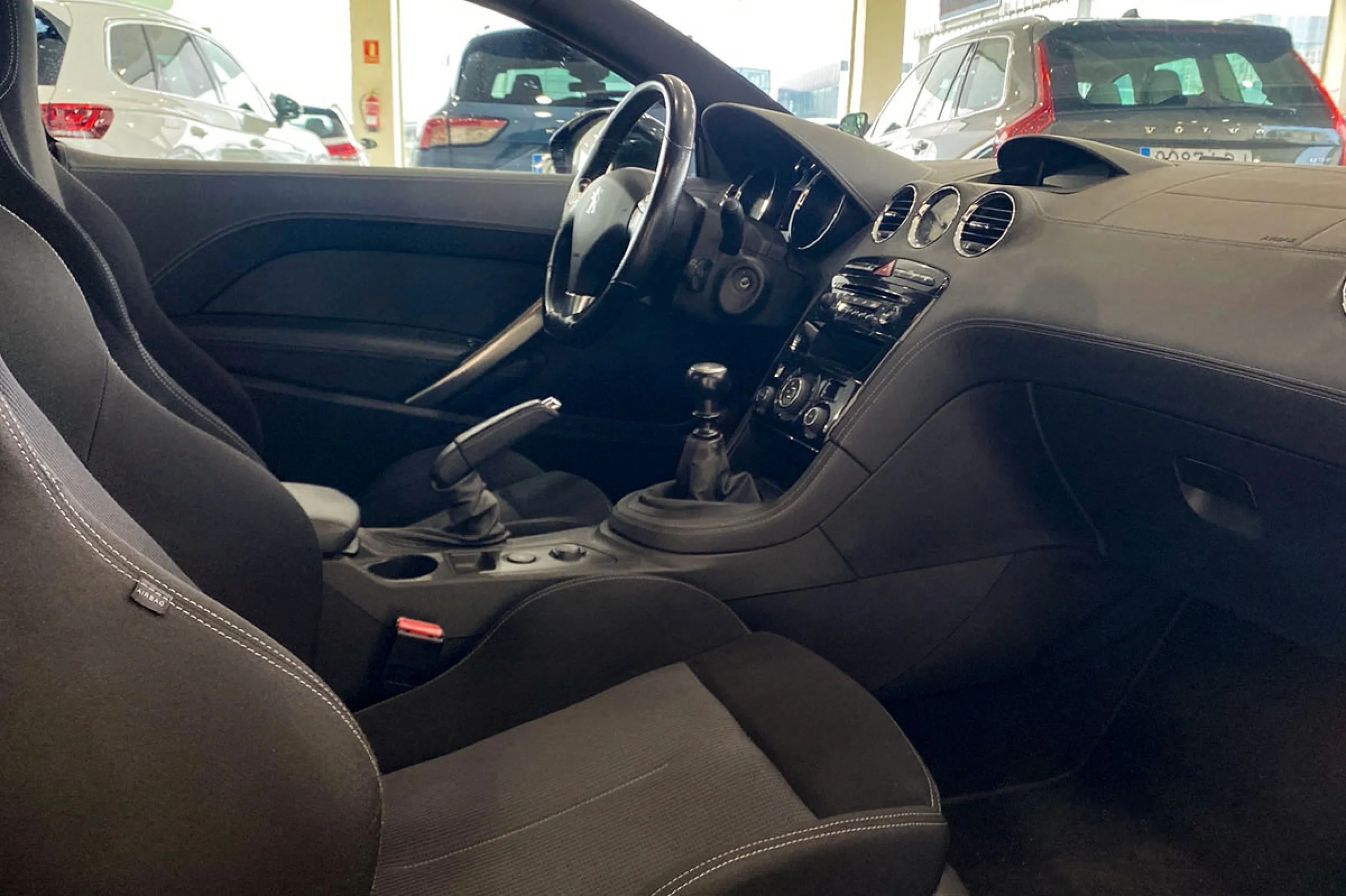 Peugeot RCZ 2.0 HDi 163cv - Foto 9