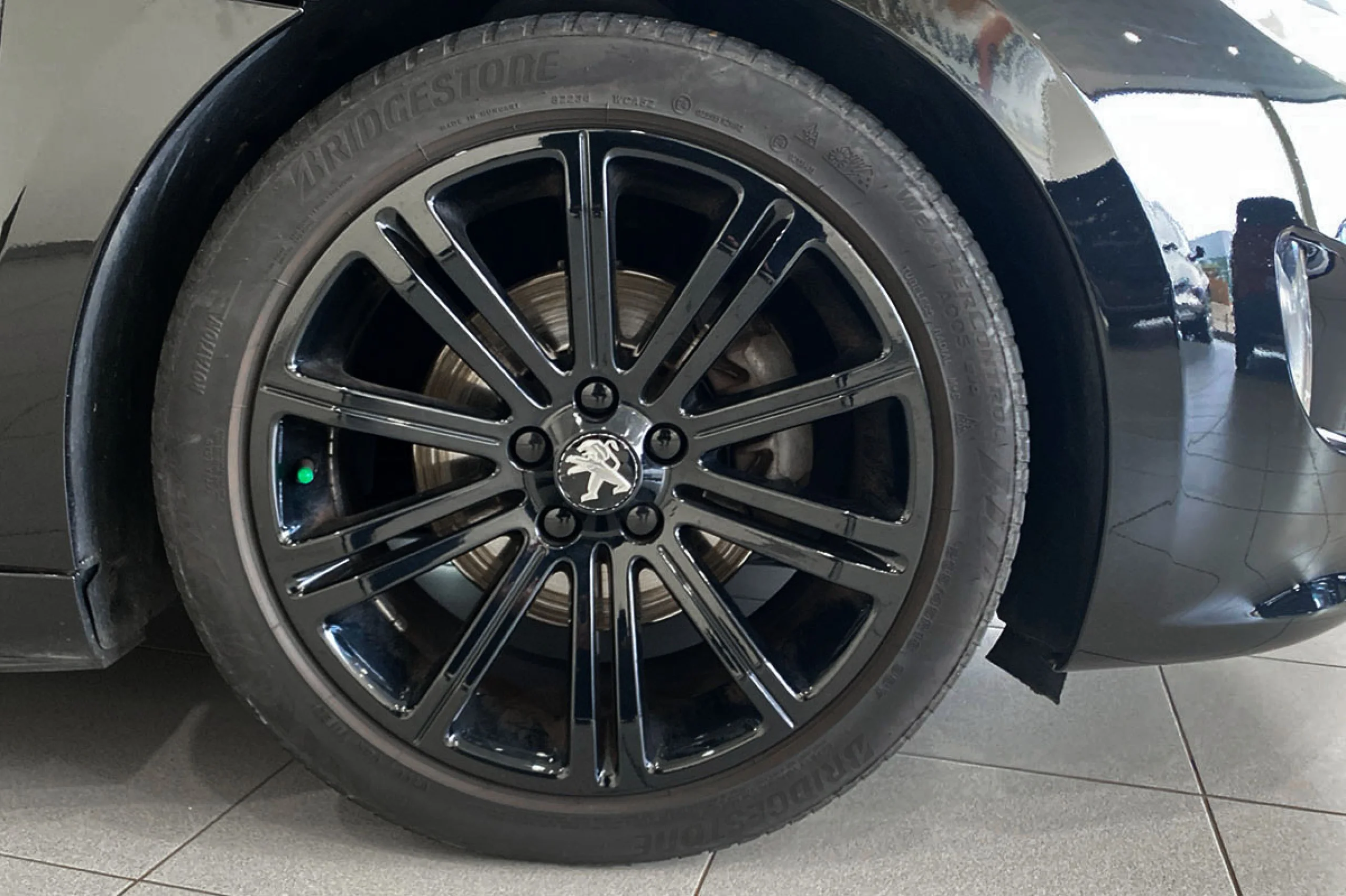 Peugeot RCZ 2.0 HDi 163cv - Foto 11