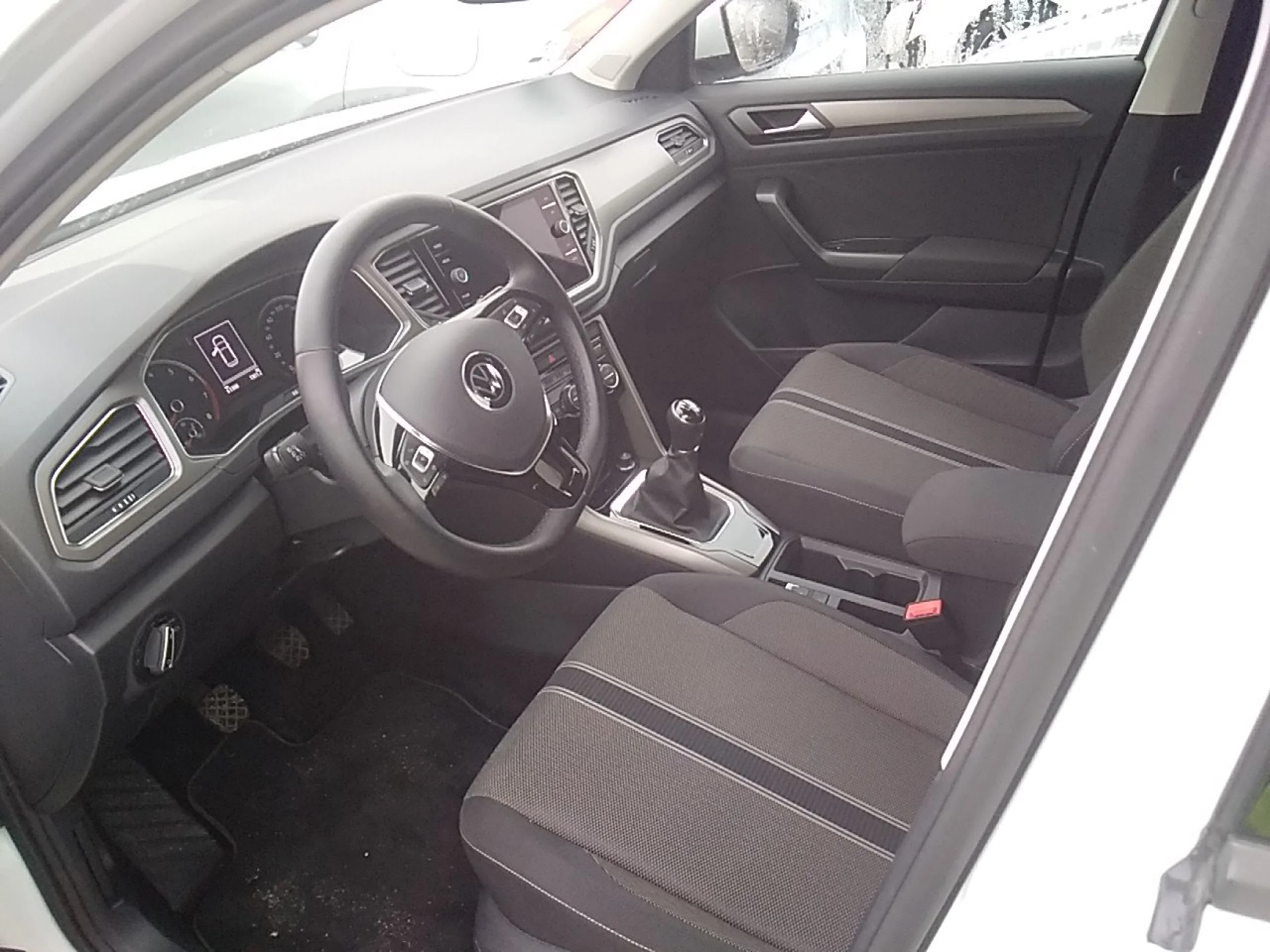 Volkswagen T-Roc (O) Advance R-Line 1.0 TSI 81kW (110CV) - Foto 7