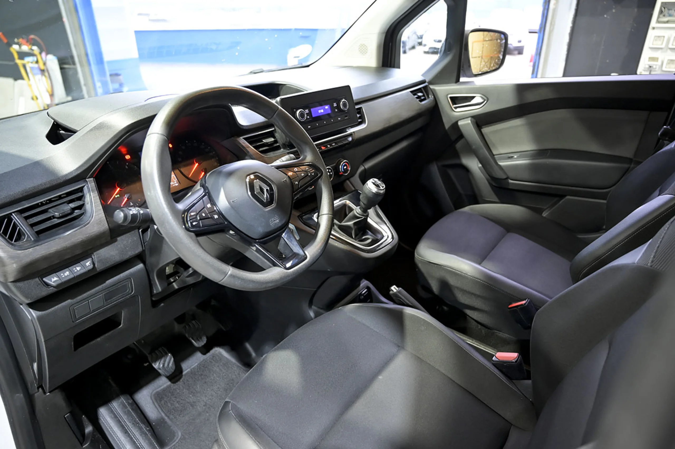 Renault Kangoo Combi Life Edition One 1.5 Blue dCi 70kW95CV - Foto 6