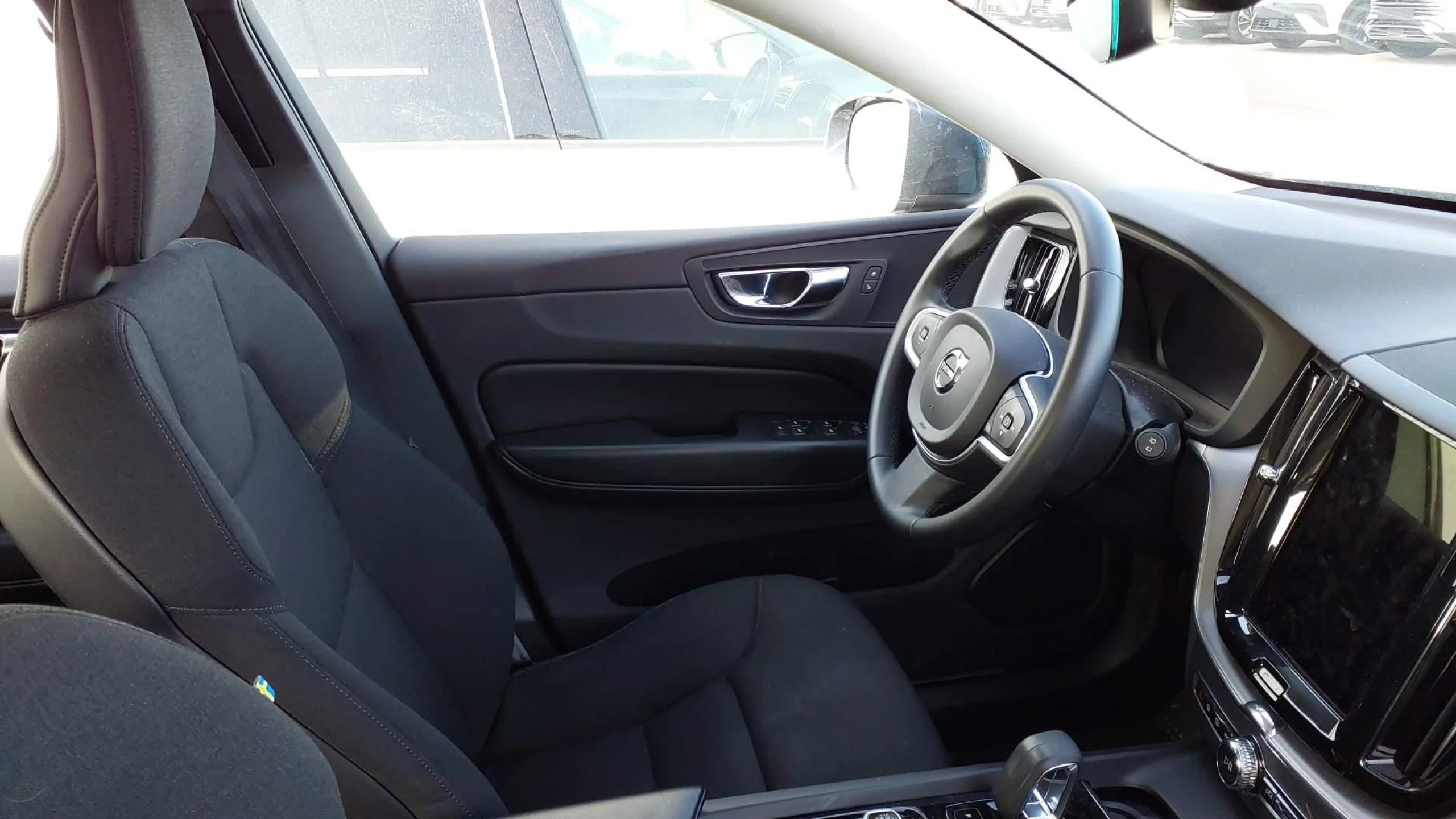 Volvo XC 60 XC60 (O) 2.0 B4 D Momentum Pro Auto - Foto 5