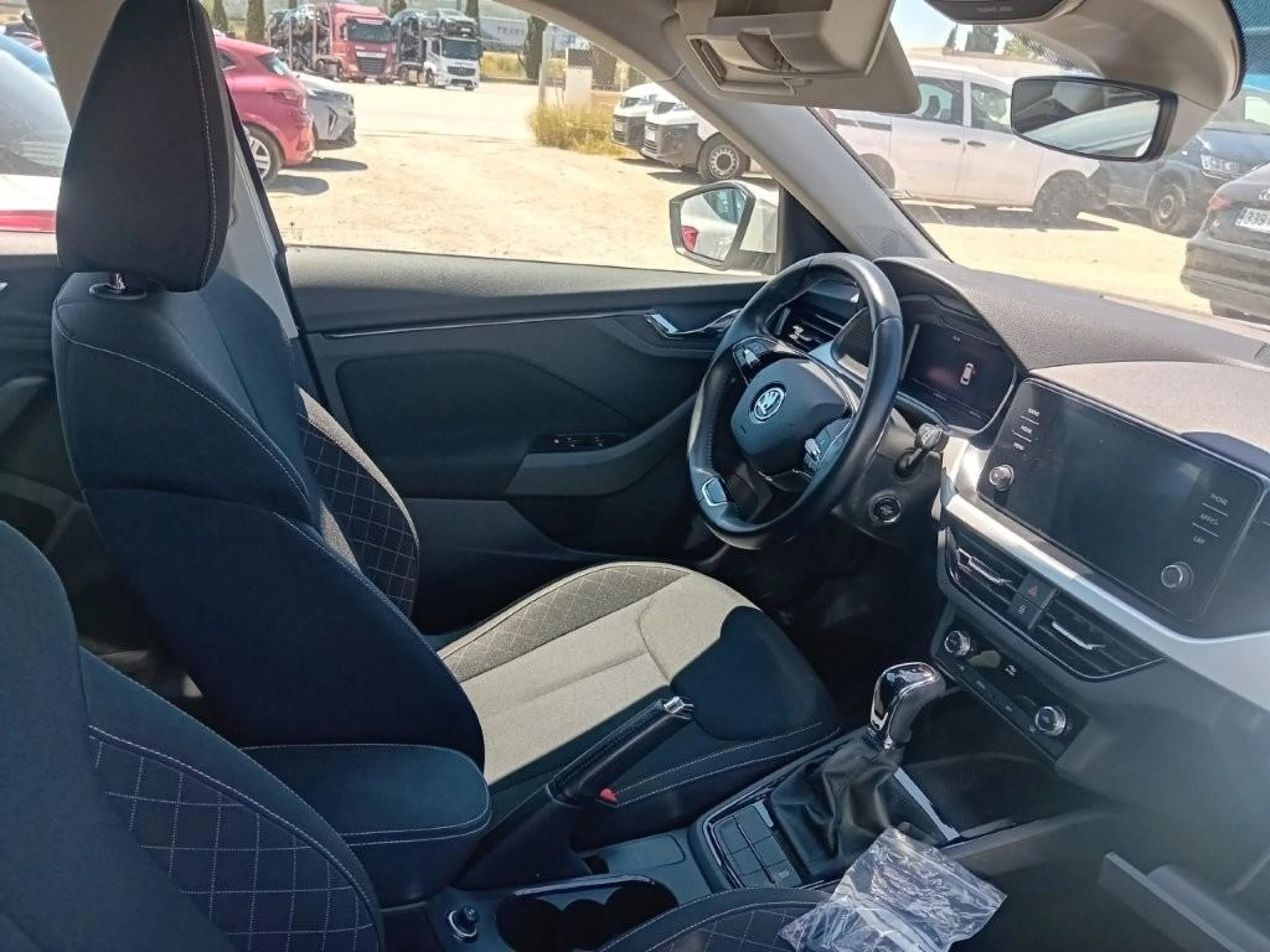 Skoda Kamiq 1.0 TSI 81kW (110CV) DSG AMBITION - Foto 5