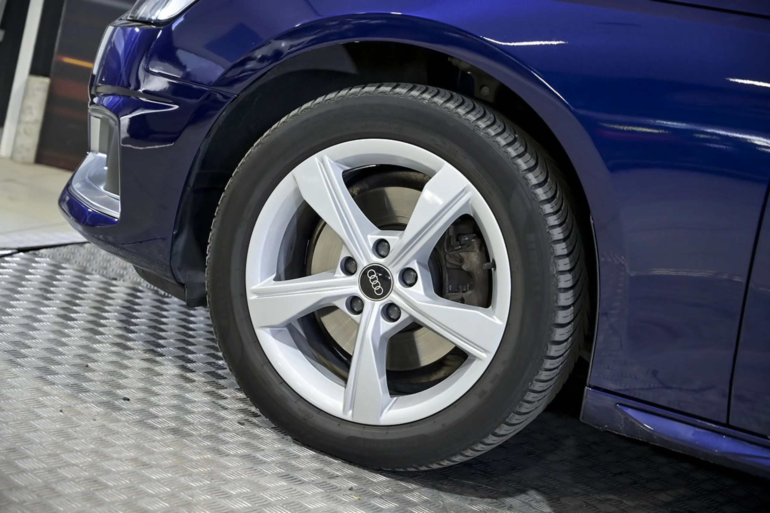 Audi A4 Advanced 30 TDI 100kW 136CV S tronic - Foto 13