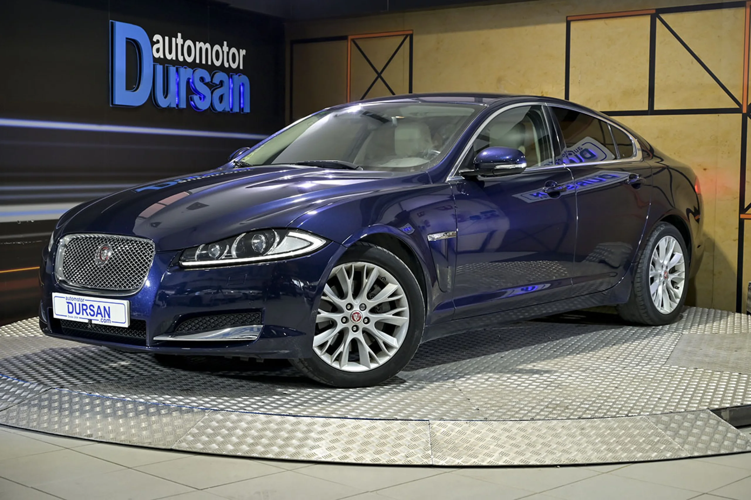 Jaguar XF 2.2 Diesel Luxury - Foto 1