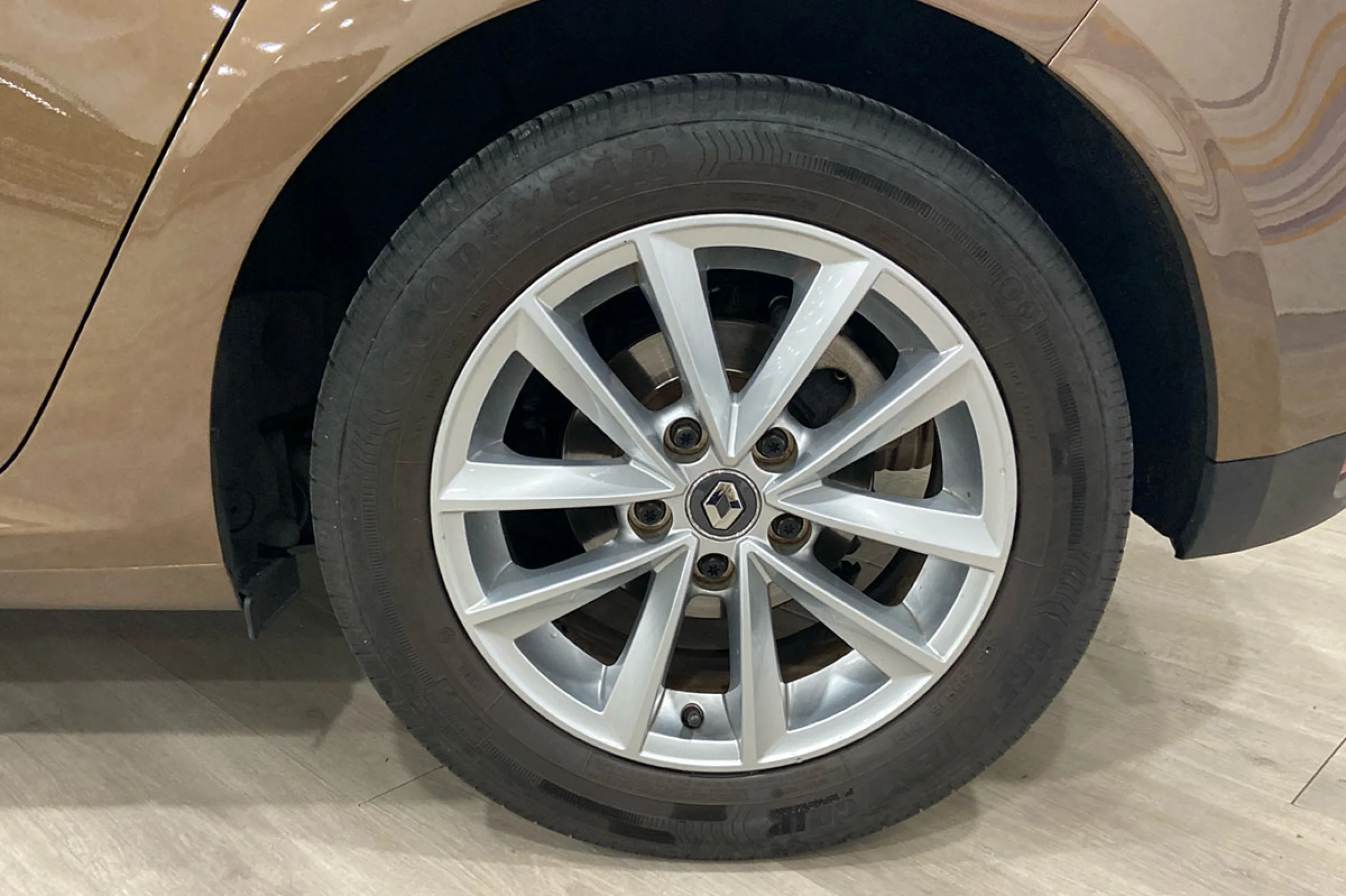 Renault Megane Mégane Limited Energy TCe 97kW 130CV - Foto 13