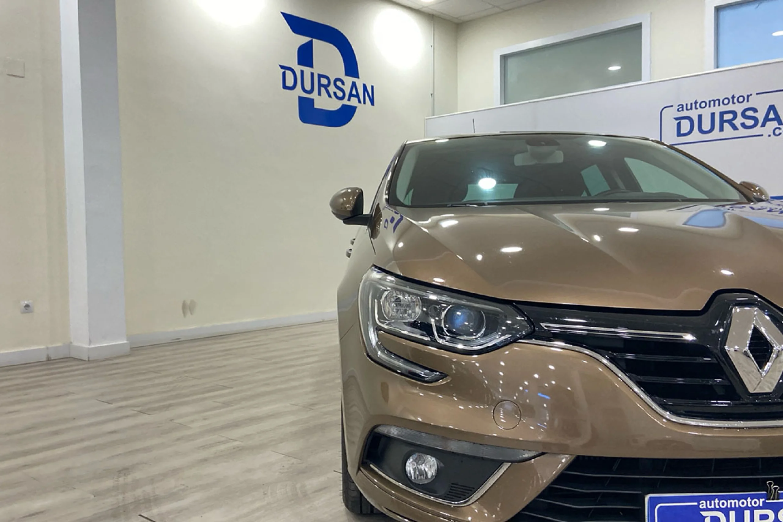 Renault Megane Mégane Limited Energy TCe 97kW 130CV - Foto 17