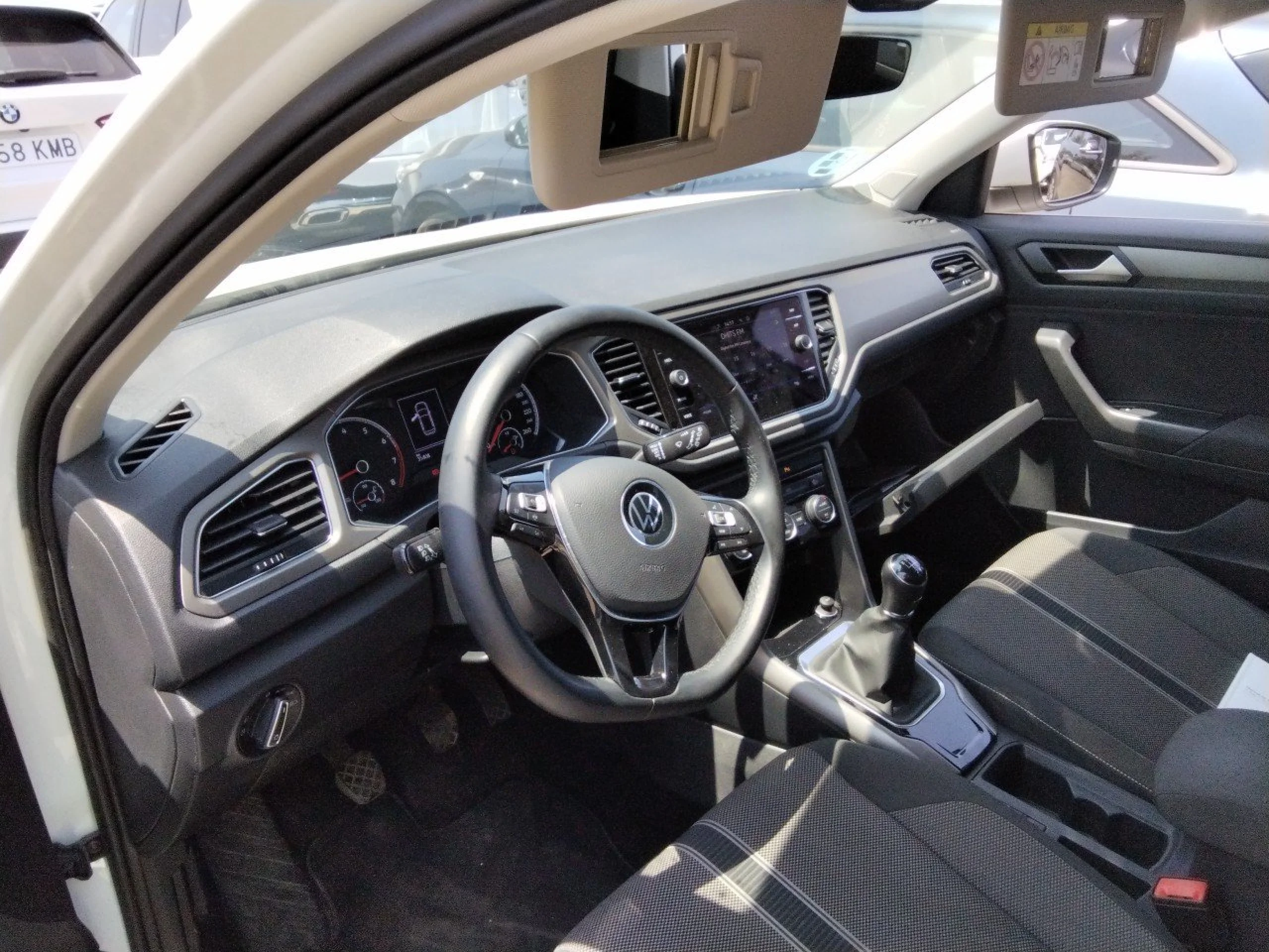 Volkswagen T-Roc (O) Advance R-Line 1.0 TSI 81kW (110CV) - Foto 7