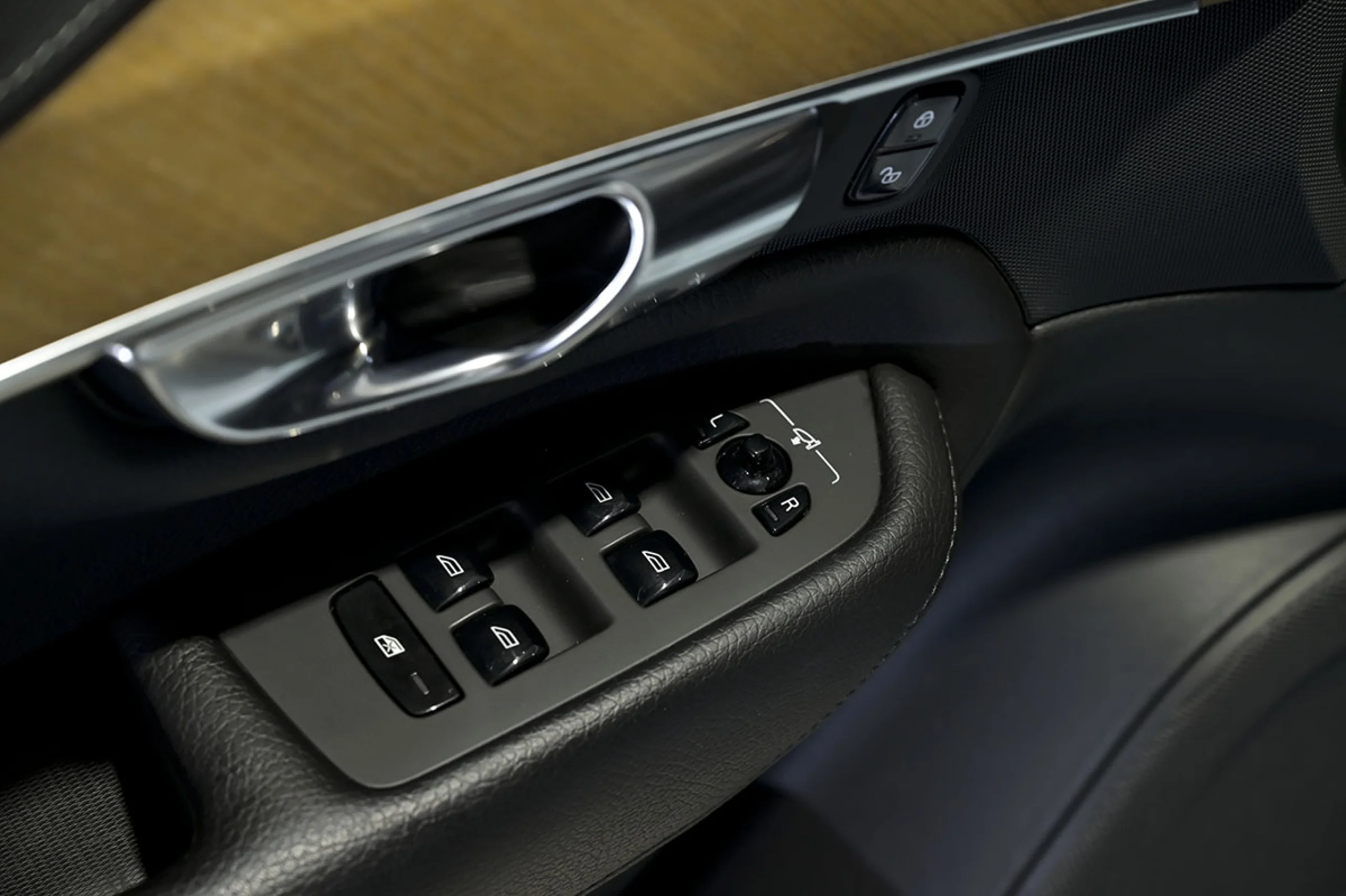 Volvo XC 90 XC90 2.0 B5 D AWD Inscription Auto - Foto 25