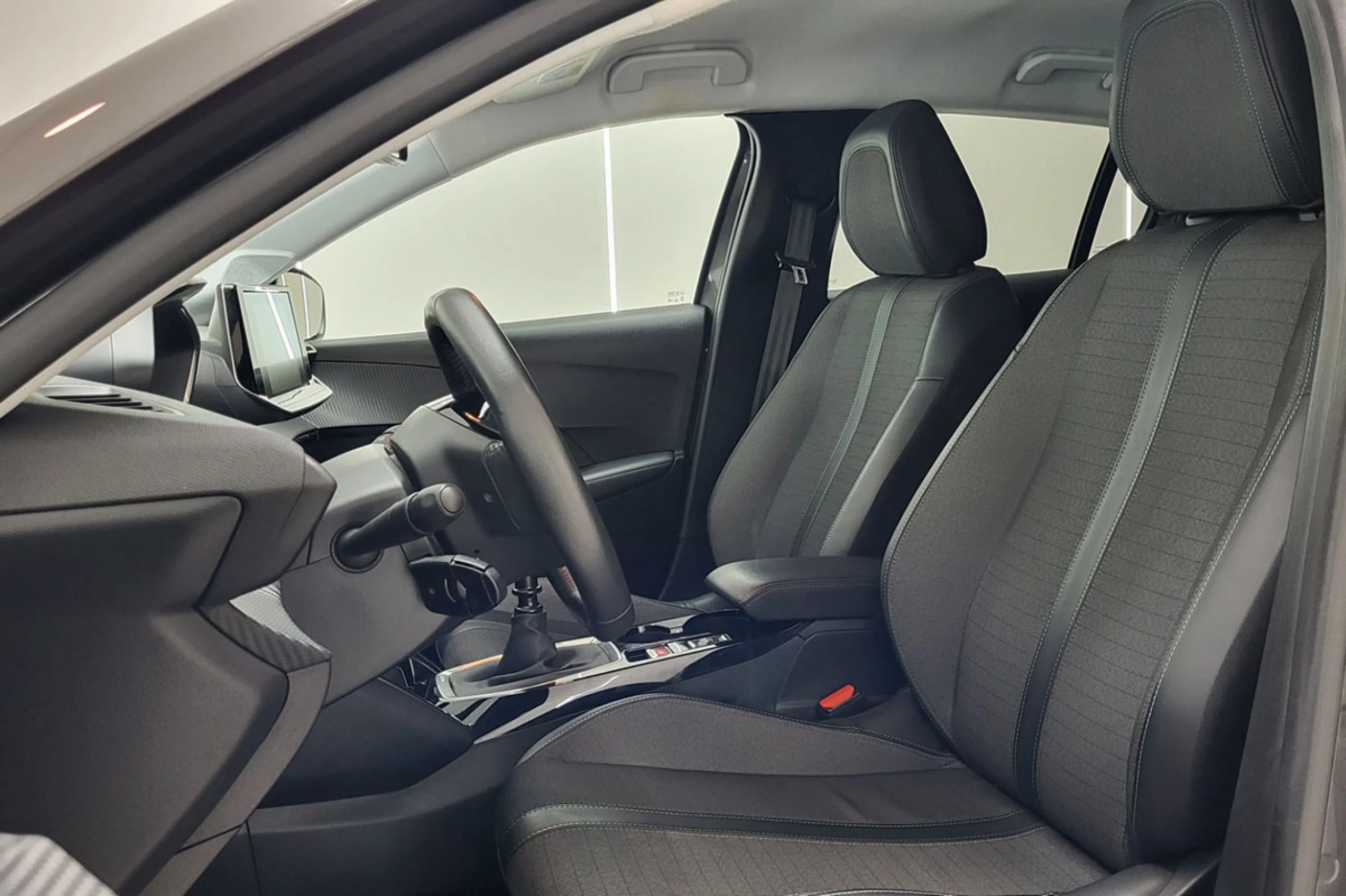 Peugeot 208 Allure Puretech 100 - Foto 8