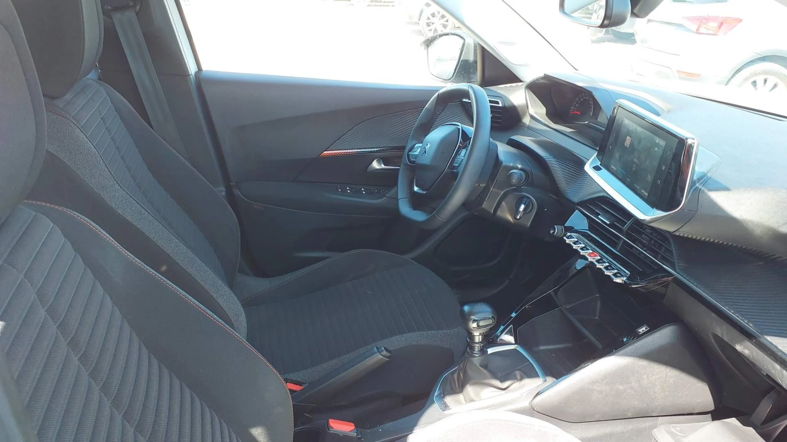 Peugeot 2008 Active Pack BlueHDI 81kW (110CV) - Foto 5