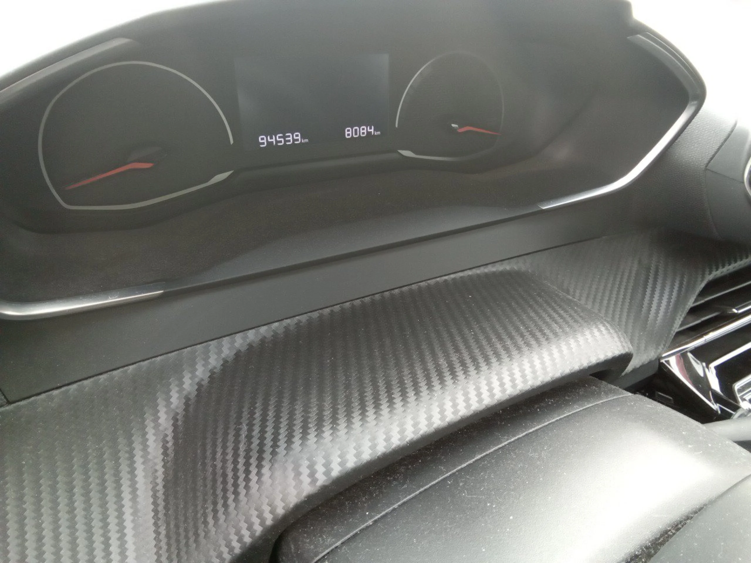 Peugeot 2008 Active BlueHDI 81kW (110CV) - Foto 8