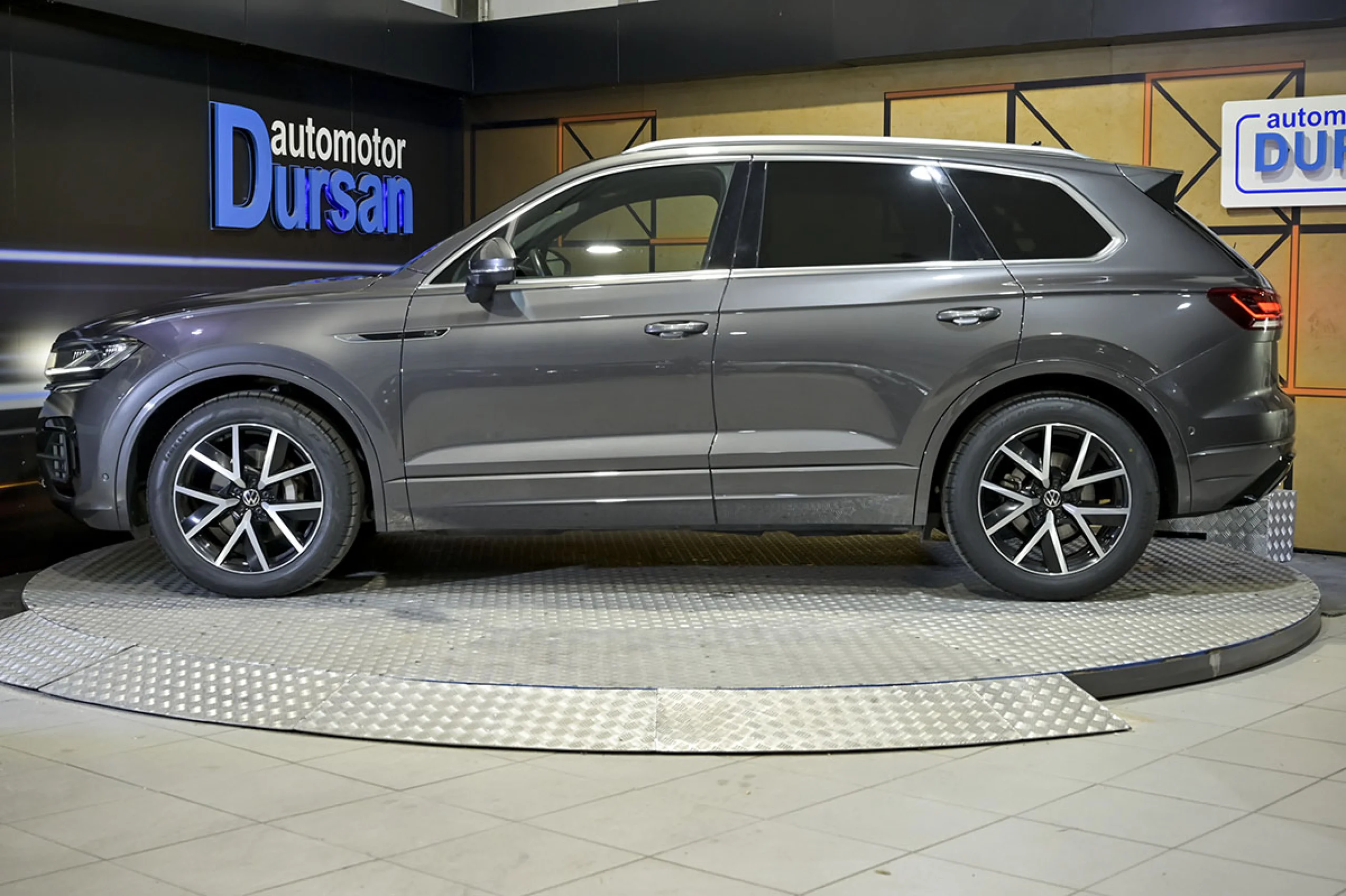 Volkswagen Touareg Prem Eleg 3.0 V6 TDI 210kW Tip 4M - Foto 20