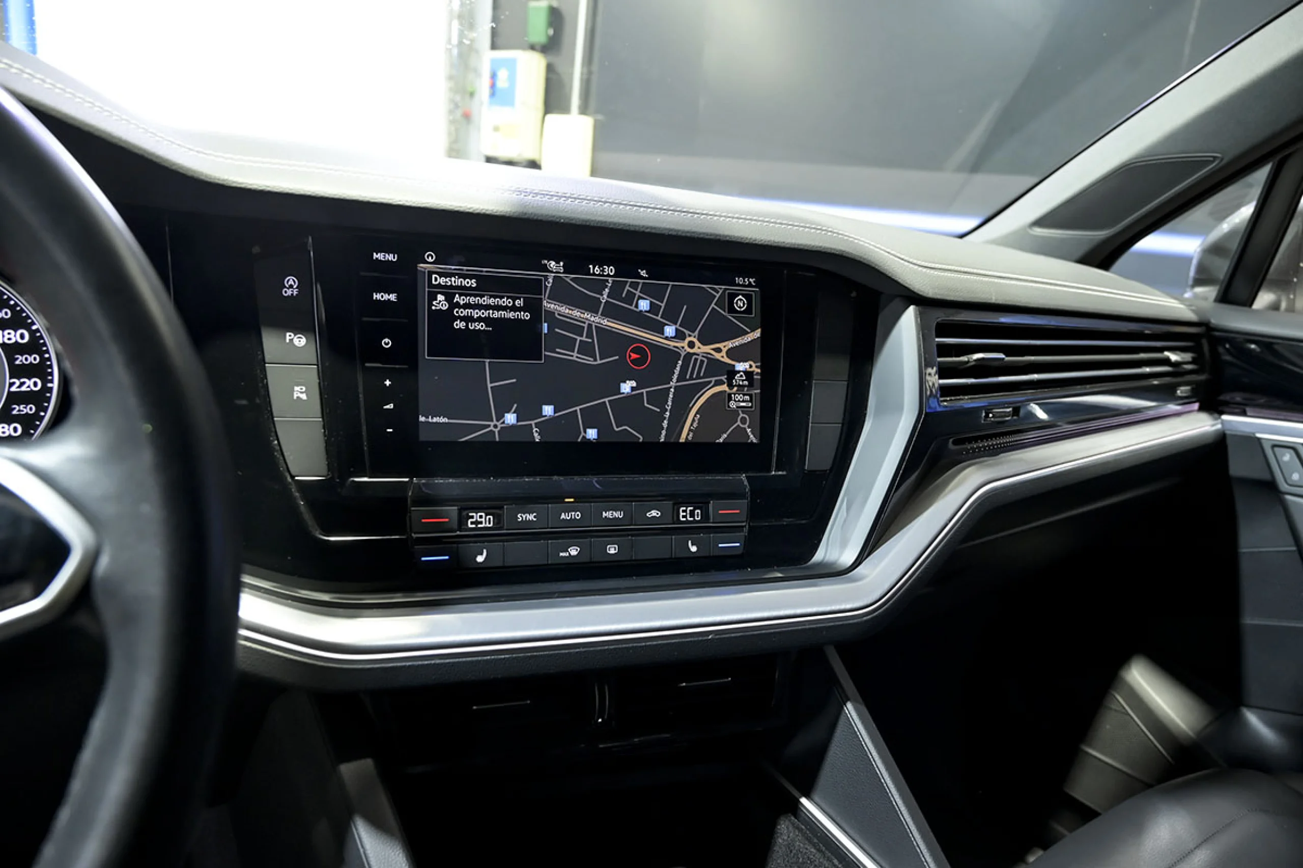 Volkswagen Touareg Prem Eleg 3.0 V6 TDI 210kW Tip 4M - Foto 28