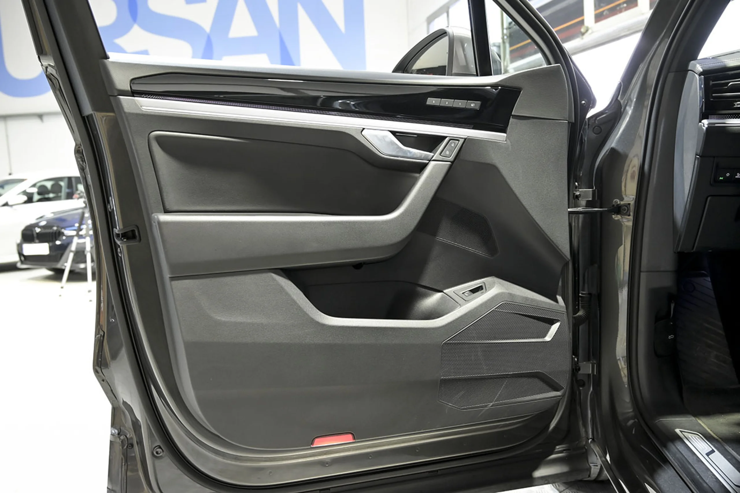 Volkswagen Touareg Prem Eleg 3.0 V6 TDI 210kW Tip 4M - Foto 33