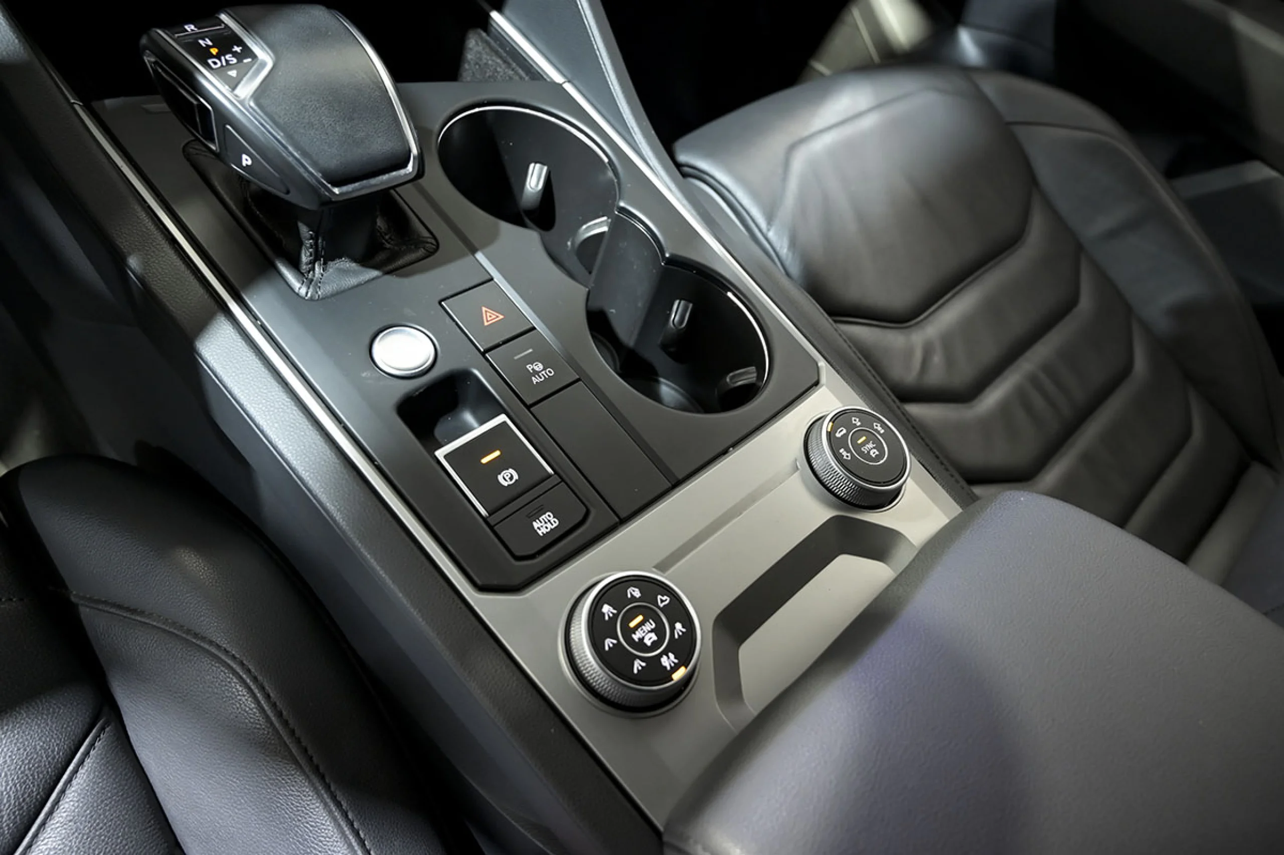 Volkswagen Touareg Prem Eleg 3.0 V6 TDI 210kW Tip 4M - Foto 40