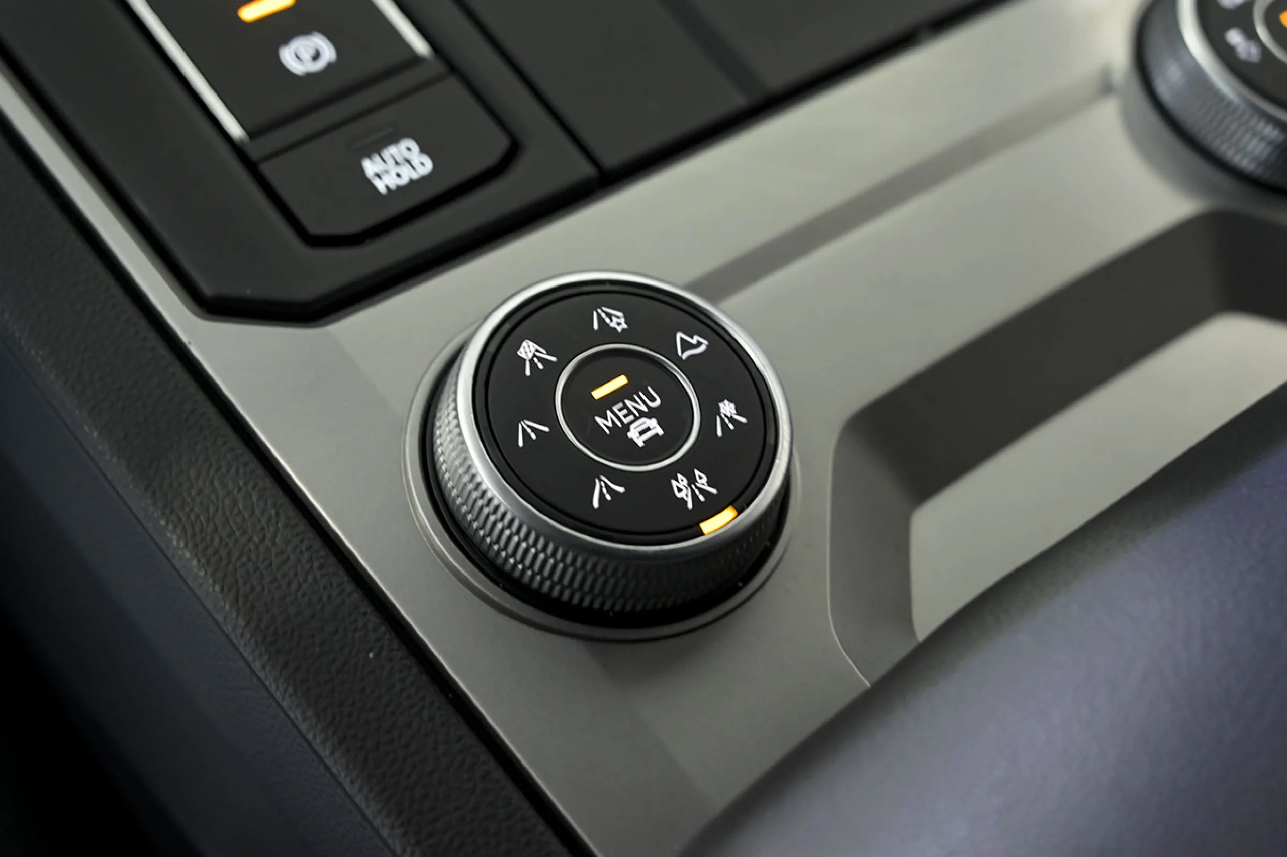 Volkswagen Touareg Prem Eleg 3.0 V6 TDI 210kW Tip 4M - Foto 41