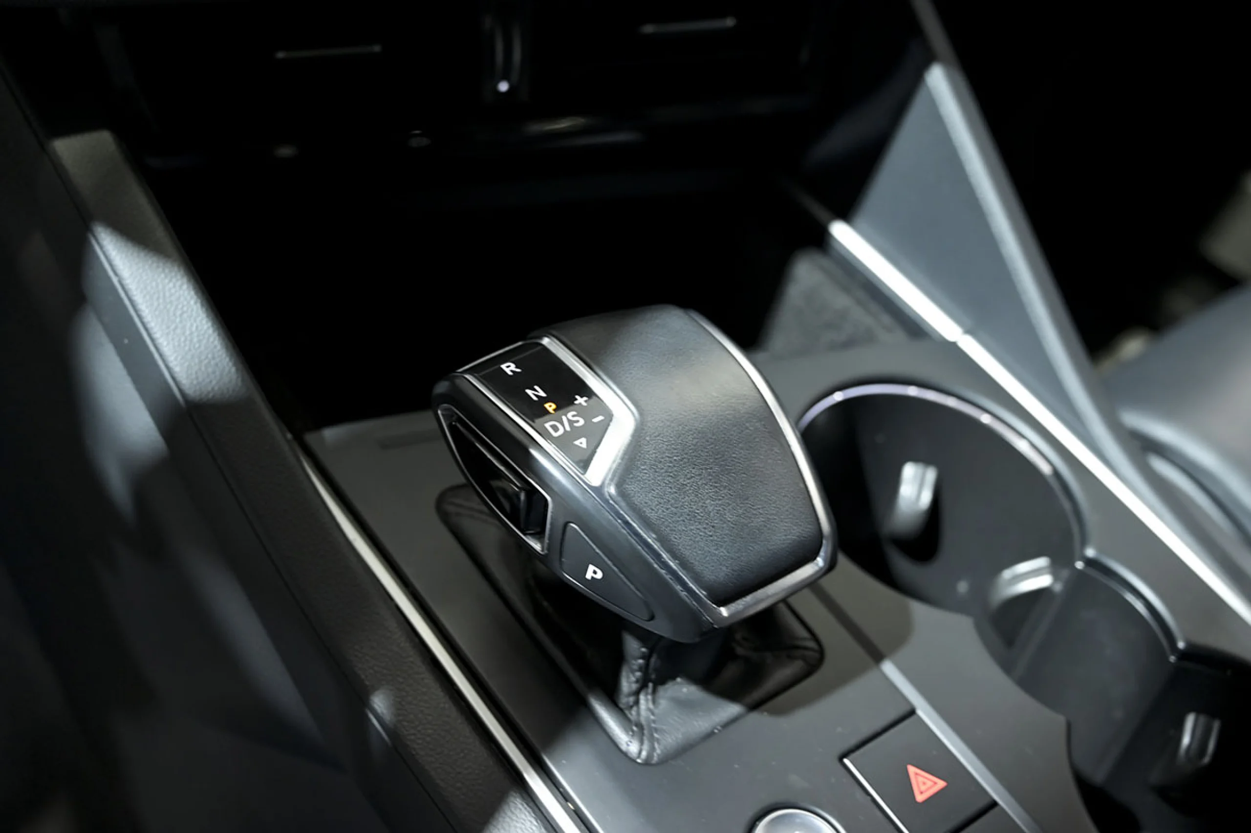 Volkswagen Touareg Prem Eleg 3.0 V6 TDI 210kW Tip 4M - Foto 47