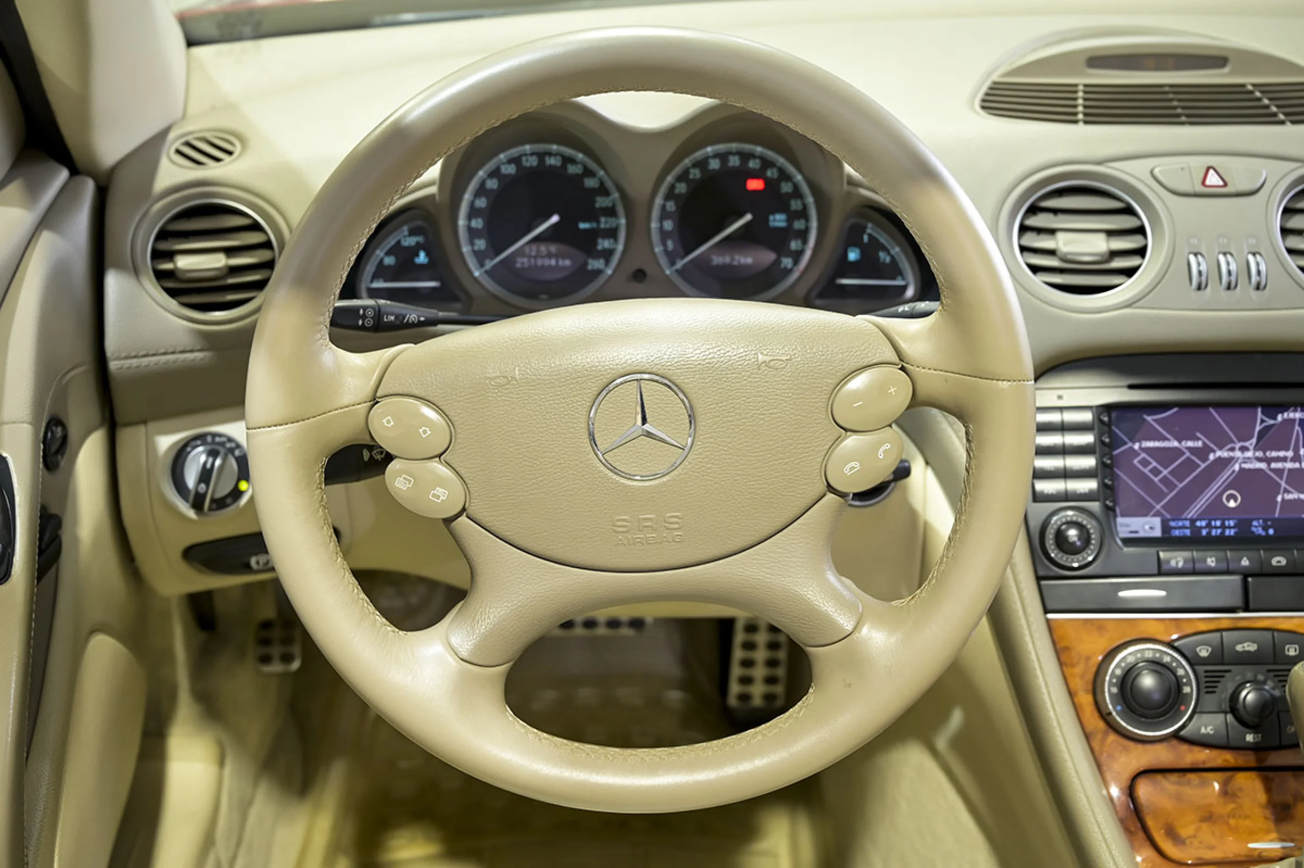 Mercedes-Benz SL 350 MERCEDES-BENZ Clase SL SL 350 - Foto 26