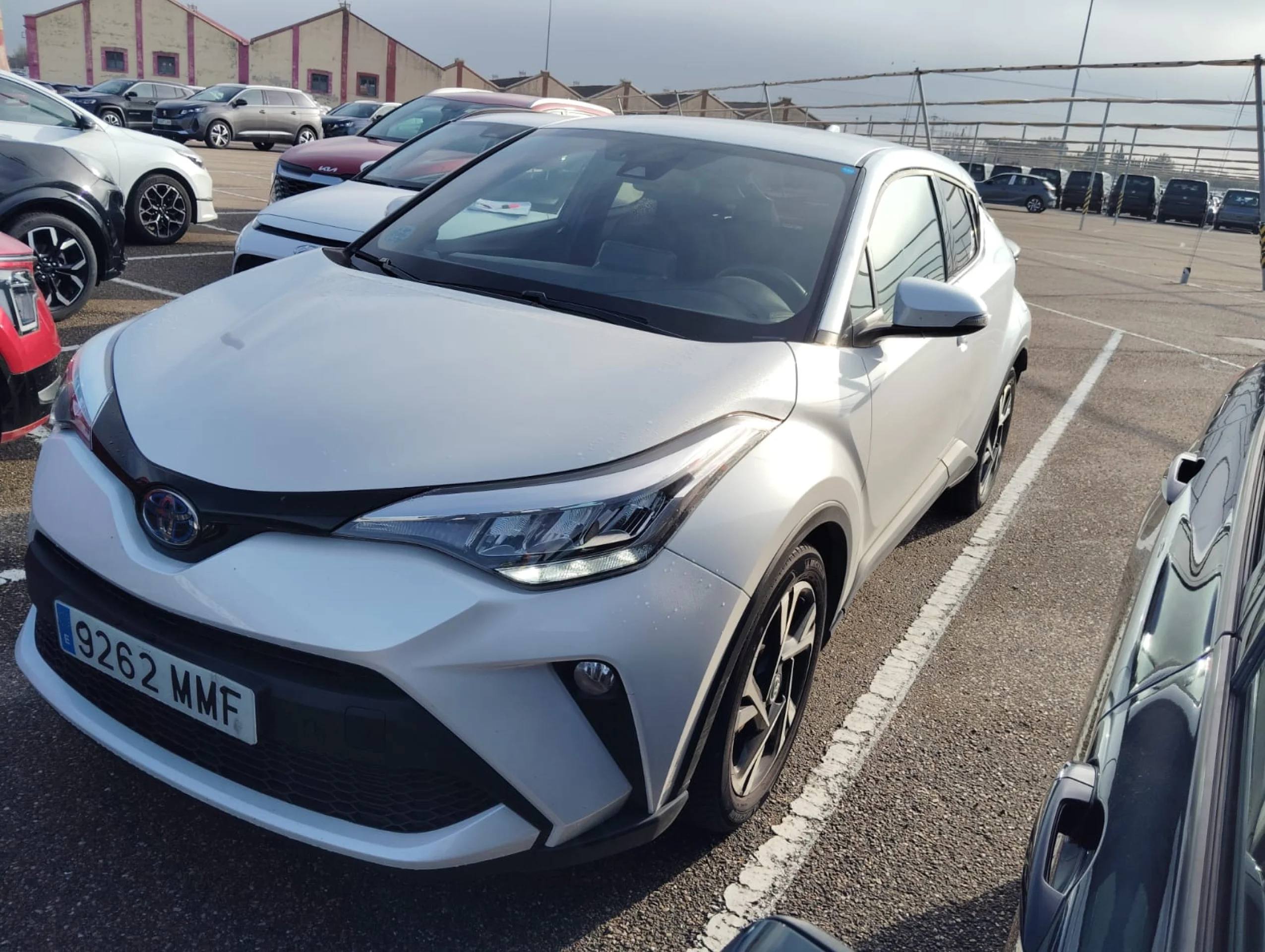 Toyota C-HR 2.0 180H Advance - Foto 1