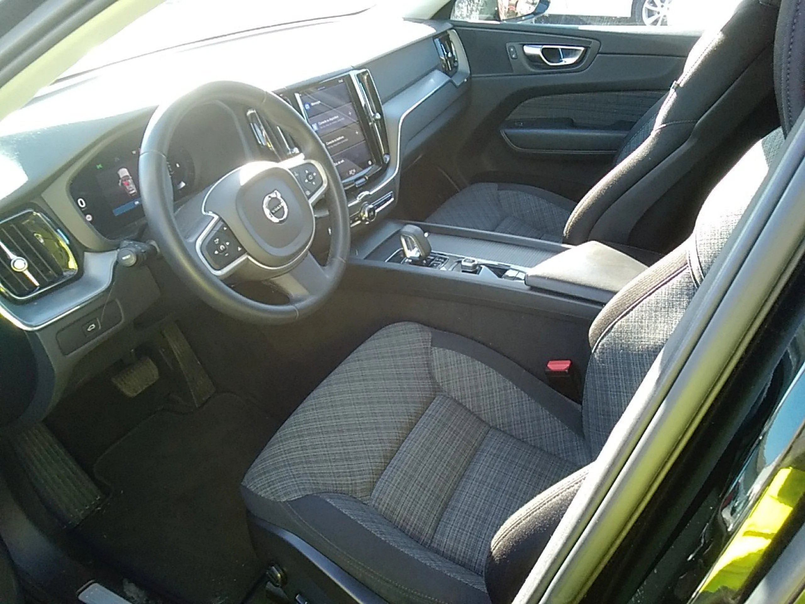 Volvo XC 60 XC60 2.0 B4 D Essential Auto - Foto 7