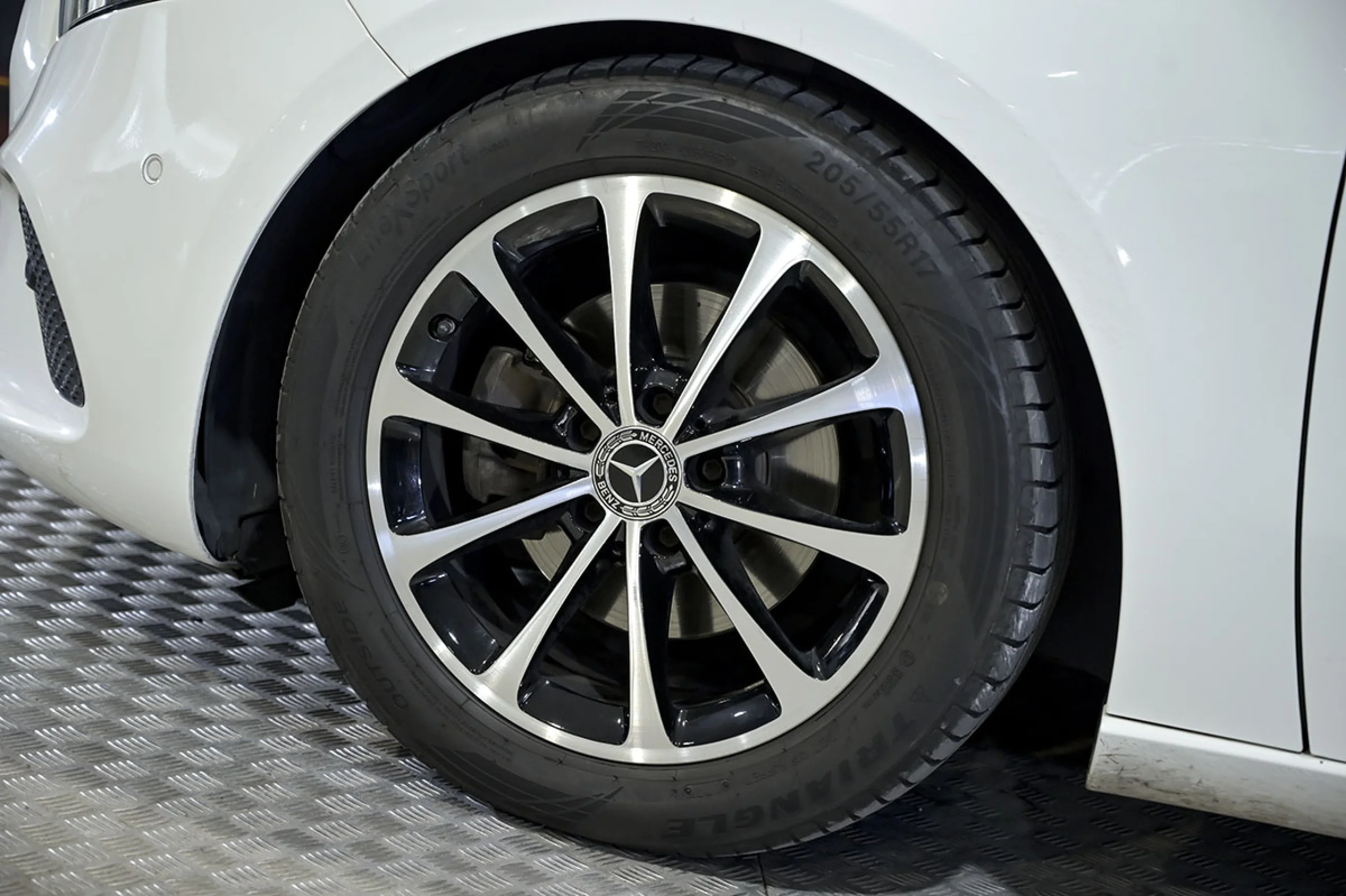 Mercedes-Benz A 180 MERCEDES-BENZ Clase A A 180 d - Foto 14