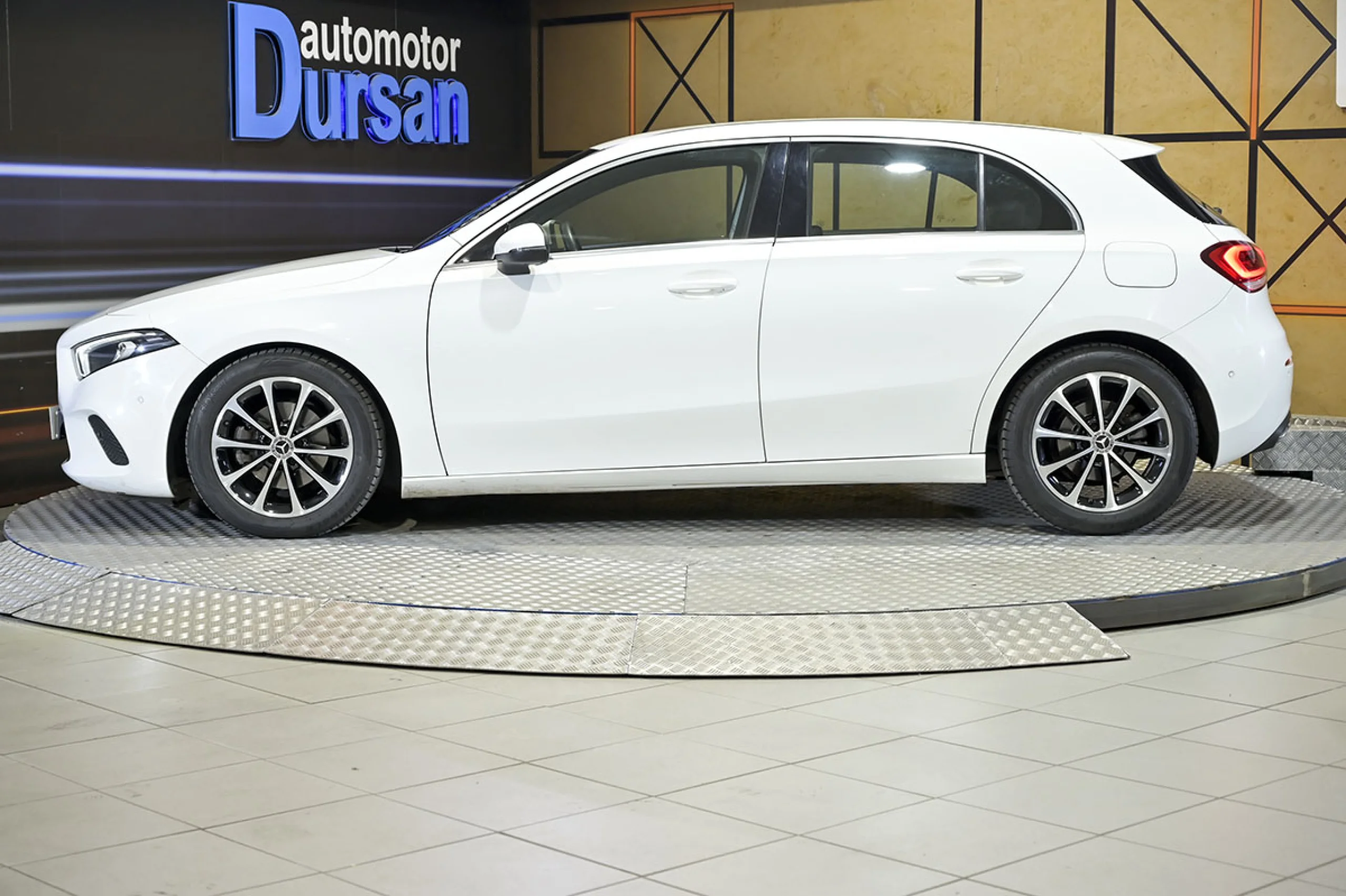 Mercedes-Benz A 180 MERCEDES-BENZ Clase A A 180 d - Foto 19