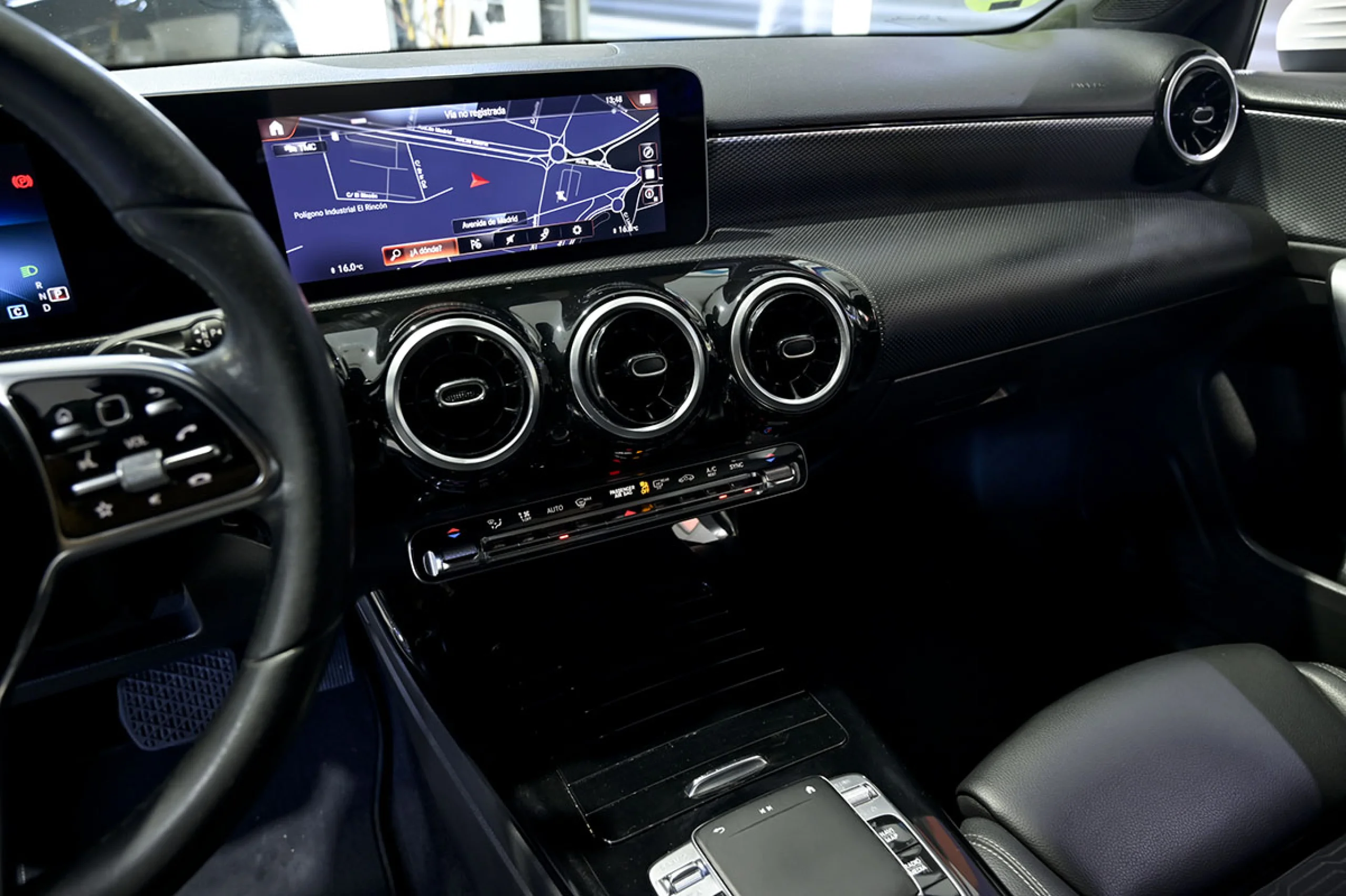 Mercedes-Benz A 180 MERCEDES-BENZ Clase A A 180 d - Foto 33