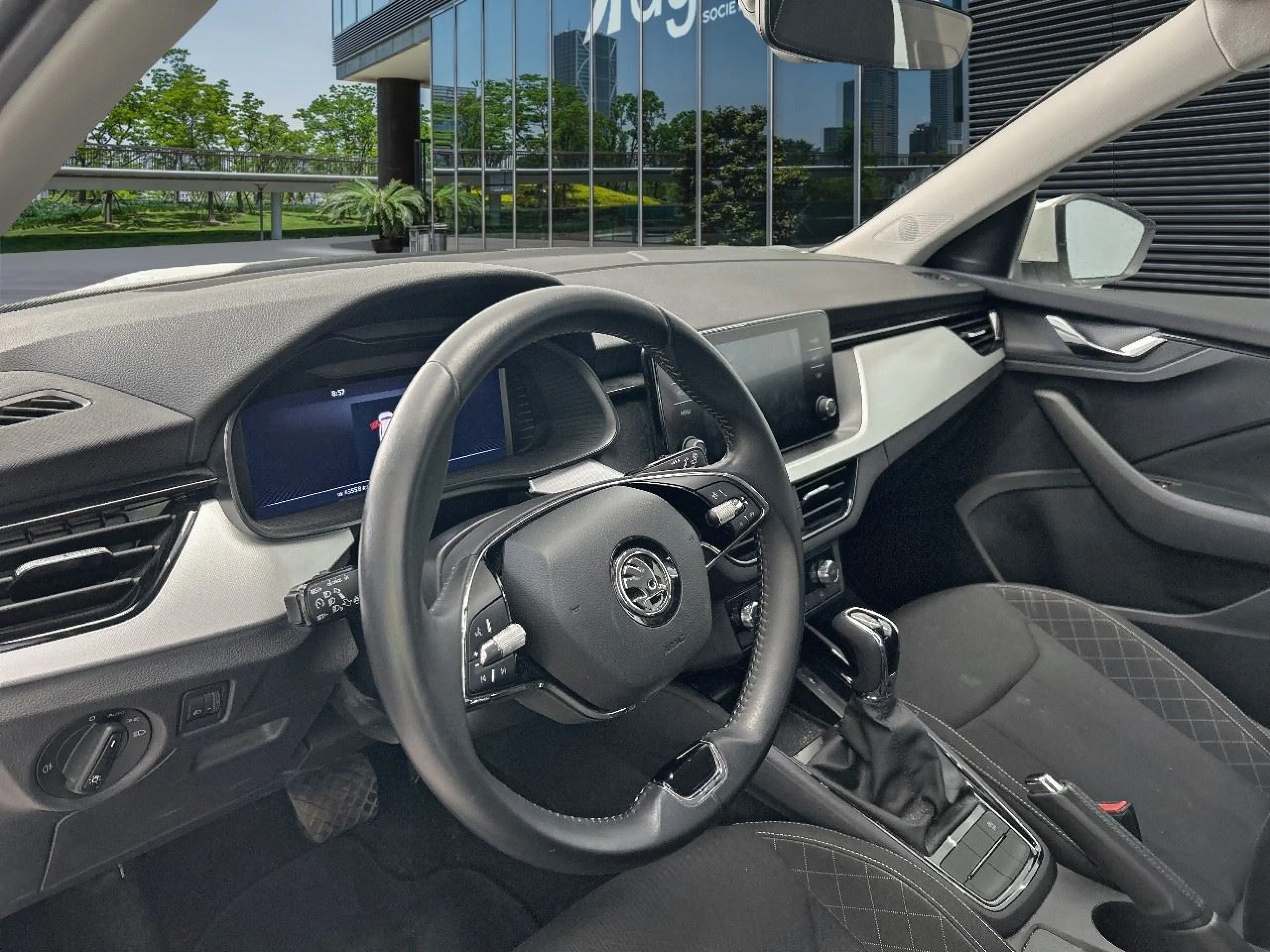 Skoda Kamiq 1.0 TSI 81kW (110CV) DSG AMBITION - Foto 7