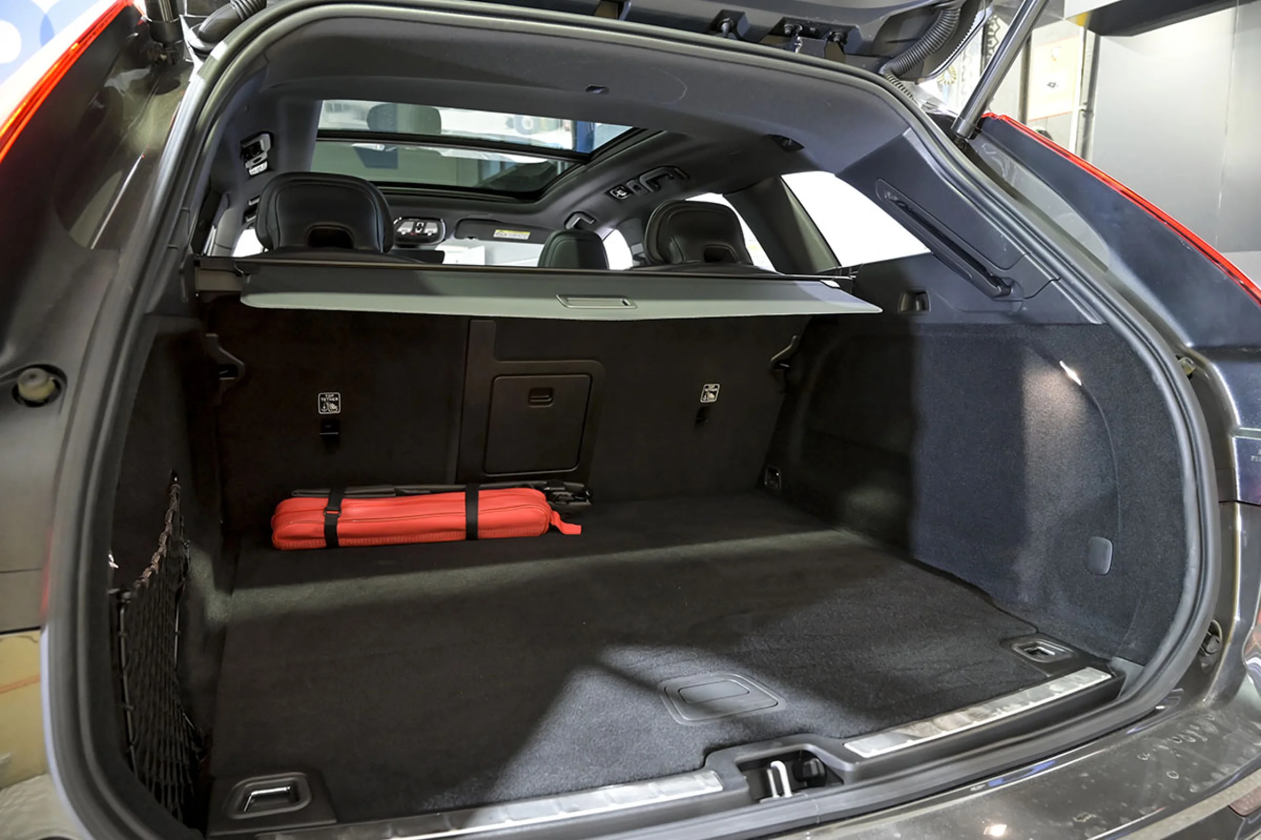 Volvo XC 60 XC60 2.0 T6 AWD Recharge RDesign Auto - Foto 13